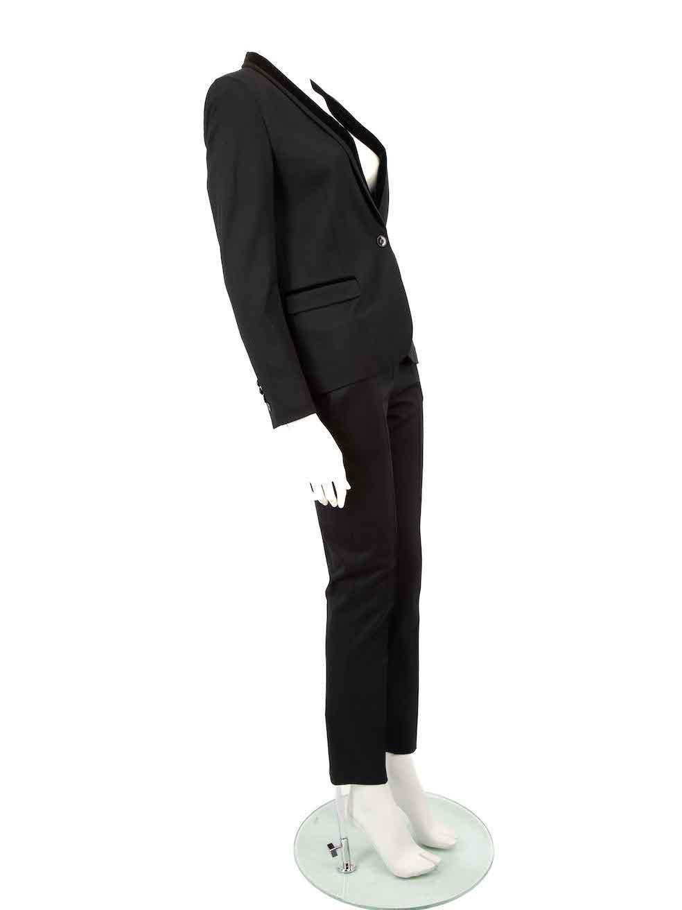CONDITION is Very good. Hardly any visible wear to suit set is evident on this used The Kooples designer resale item.
 
 
 
 Details
 
 
 Black
 
 Wool
 
 Suit set
 
 Button up blazer
 
 Velvet trim
 
 Silver chain detail
 
 3x Front pockets
 
