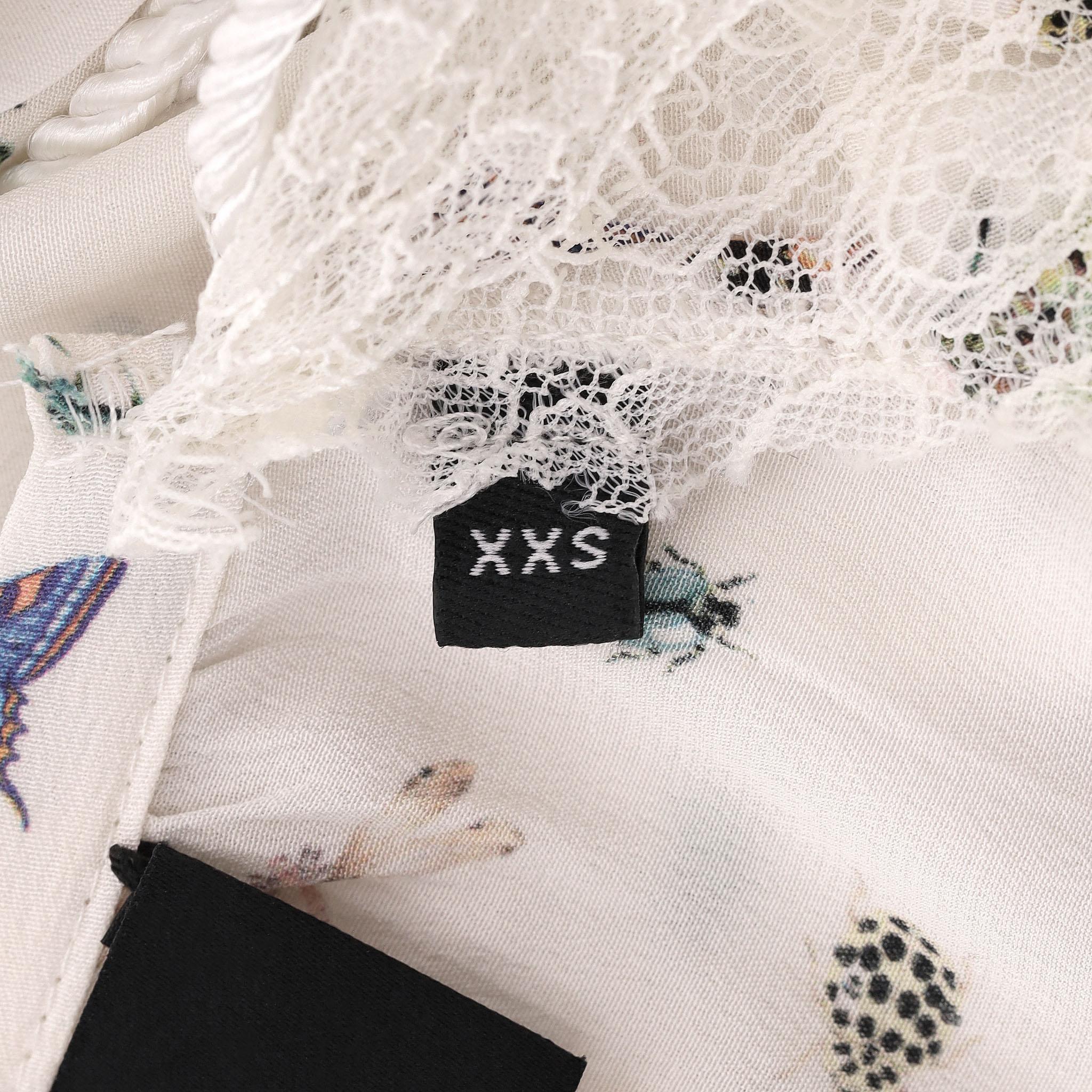 Vestido de seda con estampado de mariposas y pájaros The Kooples 1