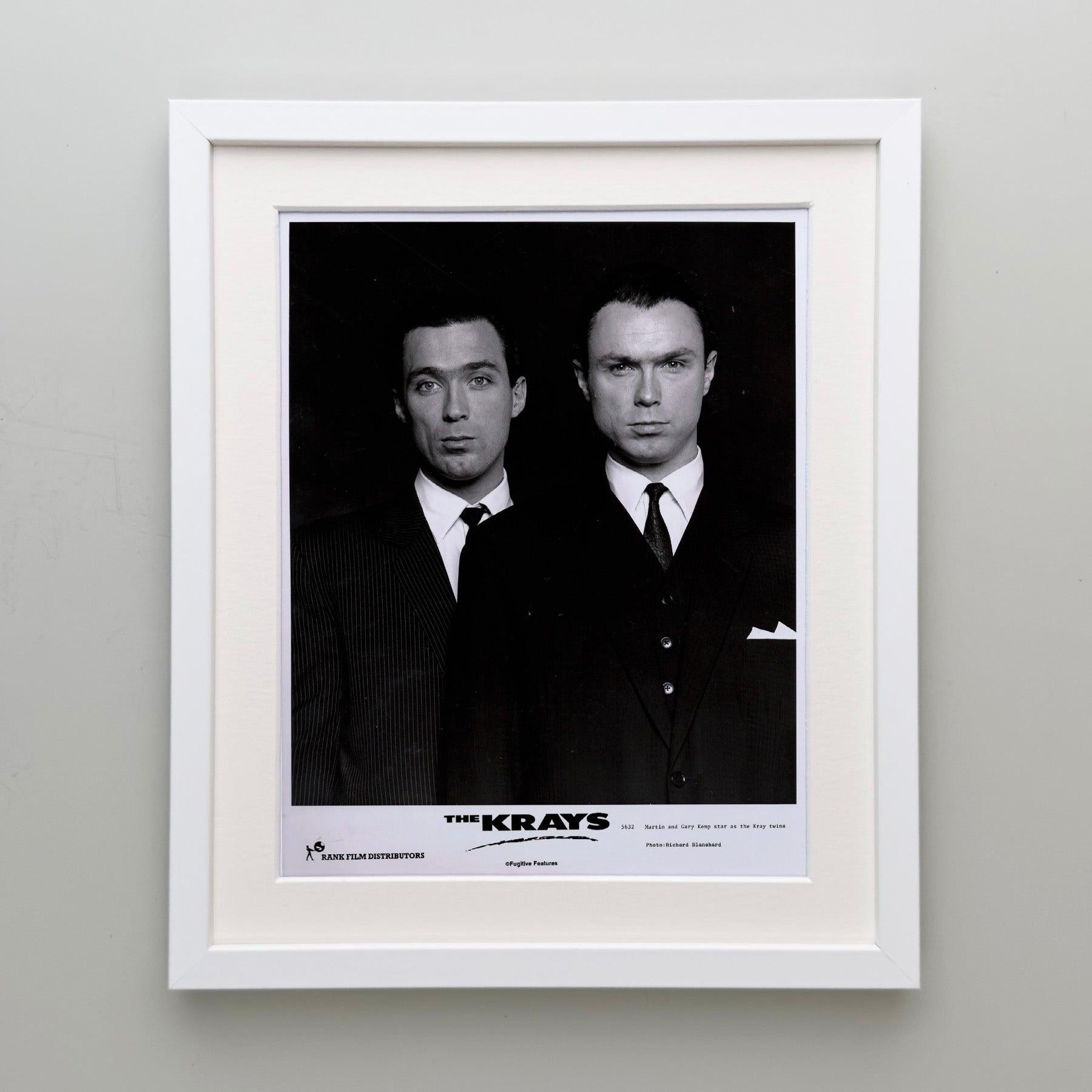The Krays 1990 Publicity Film Movie Press Still Framed Excellent état - En vente à Bath, Somerset