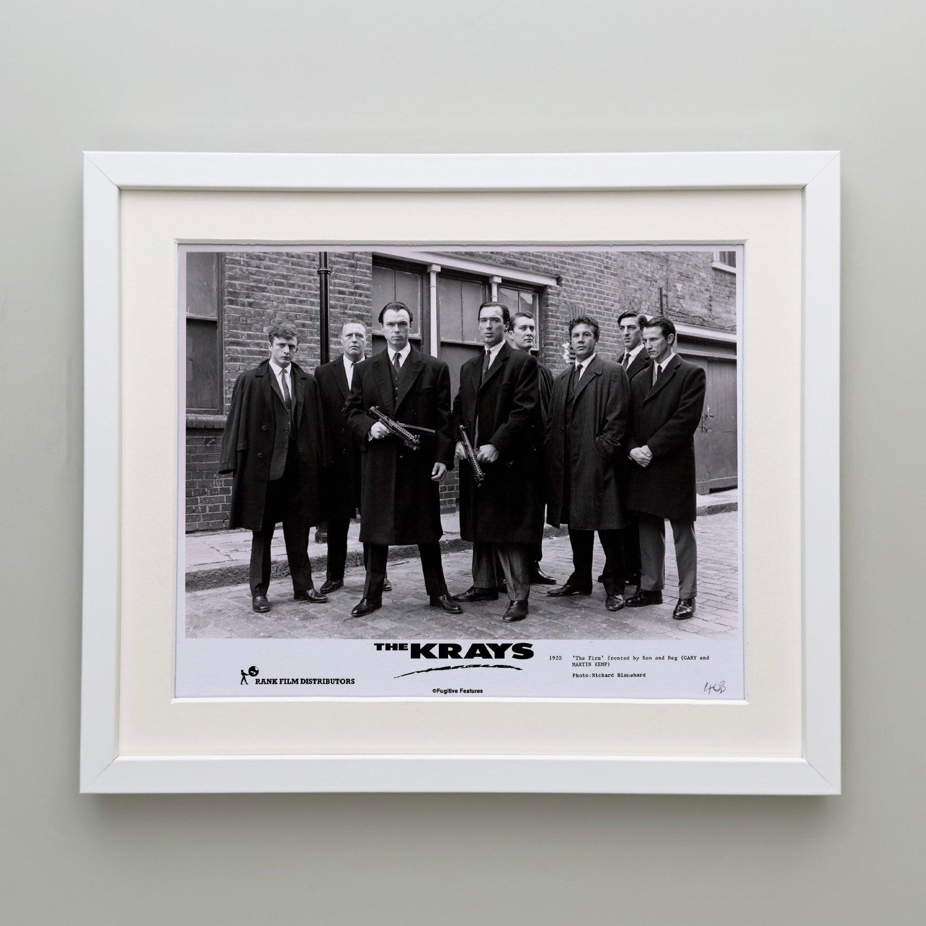 The Krays 1990 Publicity Film Movie Press Still Framed Excellent état - En vente à Bath, Somerset