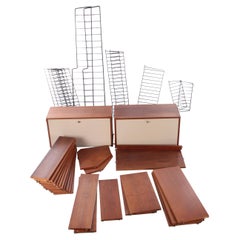 Mueble alto "La estantería escalera" de Nisse Strinning para String Design AB, años 50