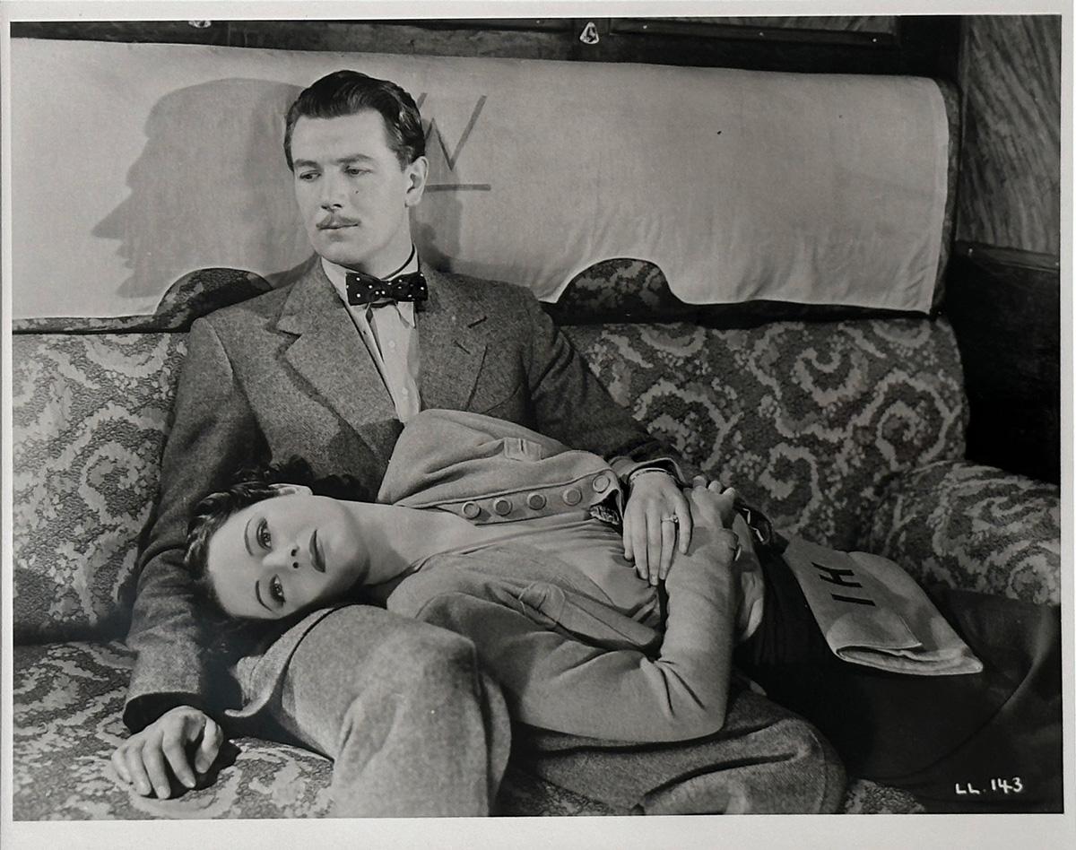Inconnu Affiche publicitaire originale du film THE LADY VANISHES, 1938 - FRAMÉ en vente