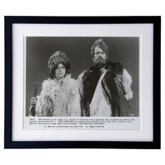 La terra dimenticata dal tempo (1974) Foto pubblicitaria - Incorniciata