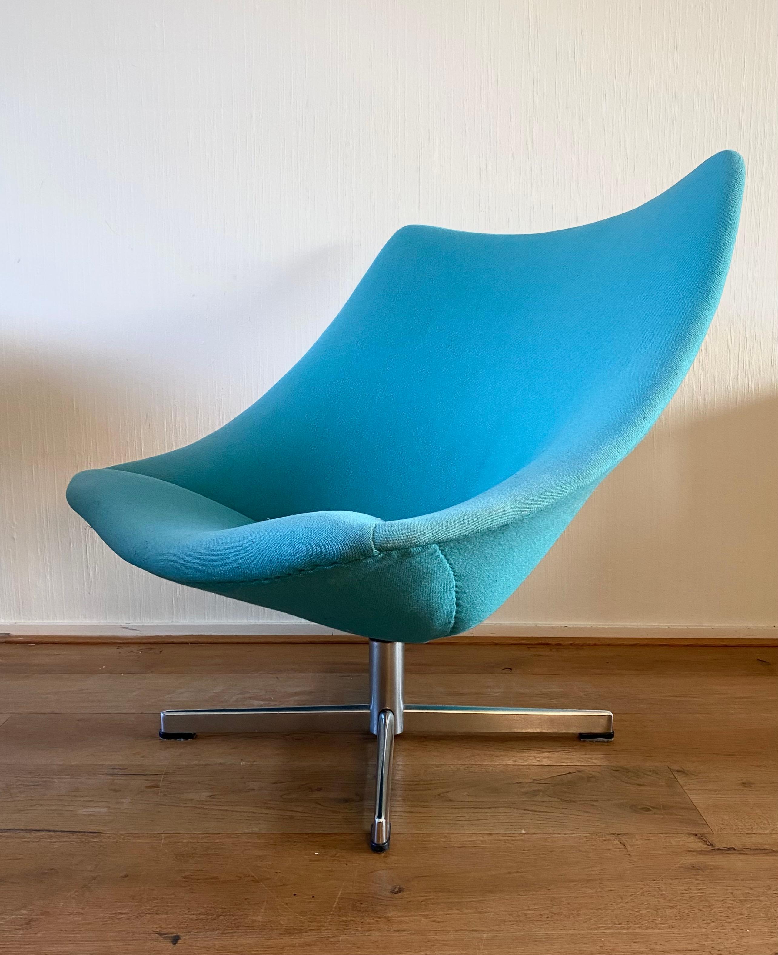 Mid-Century Modern The Large And Rare Artifort Version Oyster Chair By Pierre Paulin, 1960s For Sale