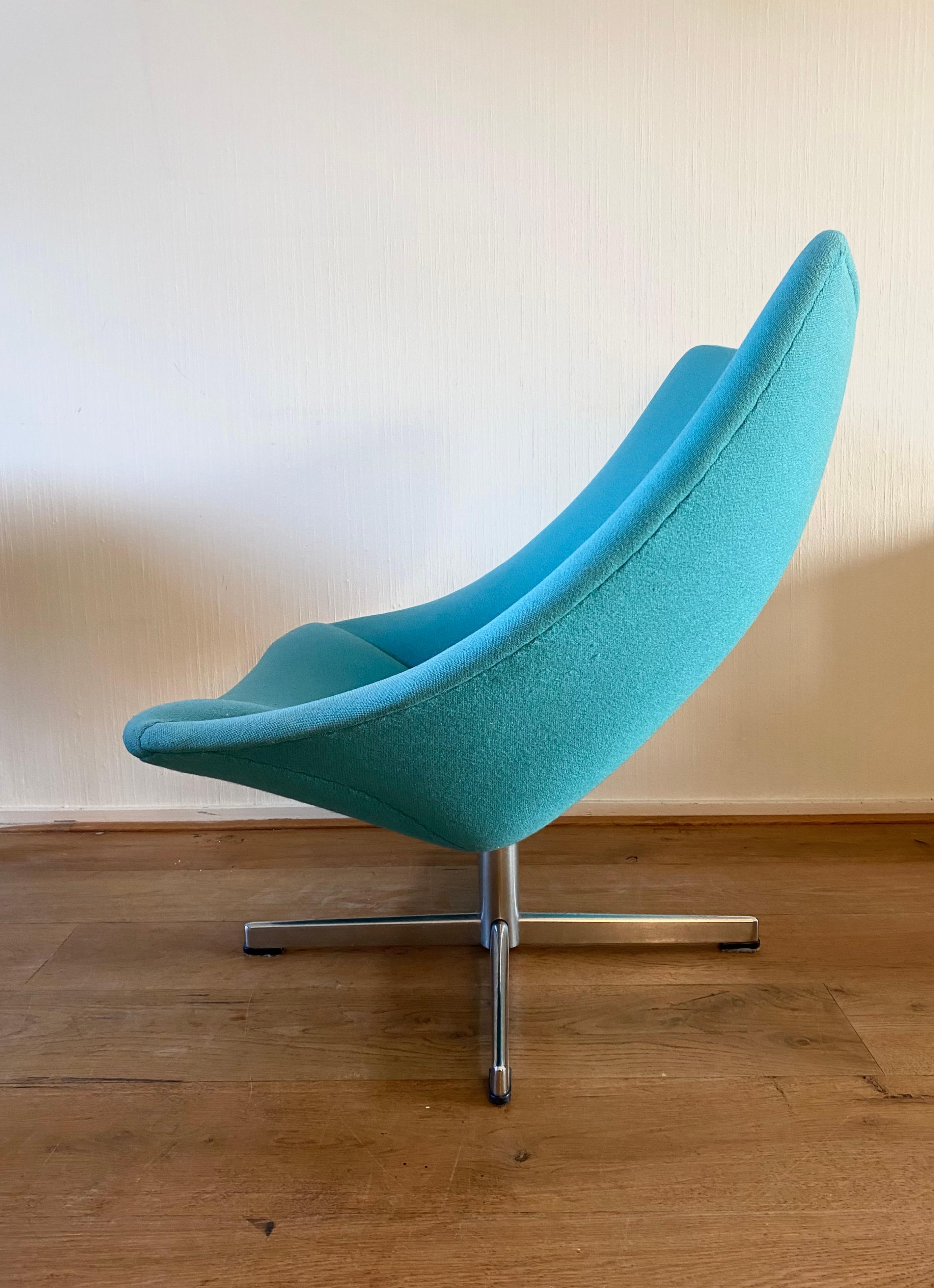 European The Large And Rare Artifort Version Oyster Chair By Pierre Paulin, 1960s For Sale