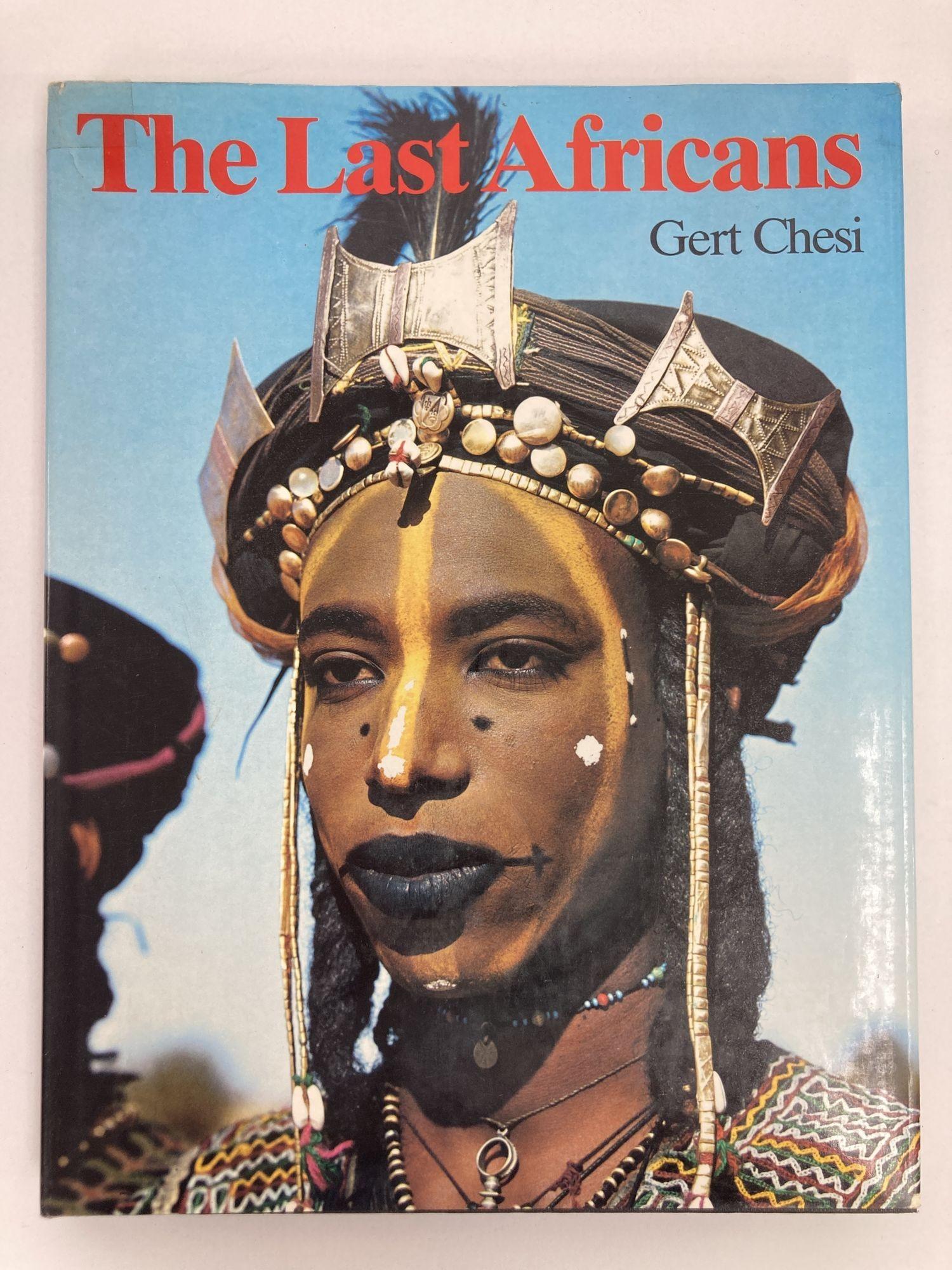 The Last Africans Gert Chesi Perlinger Hardcover Book 1981
Published by Perlinger-Verlag, Worgl Austria, 1981
Copiously illustrated in color and black and white. A nice copy in little soiled and torn dj. The author has focused on ethnic groups that,