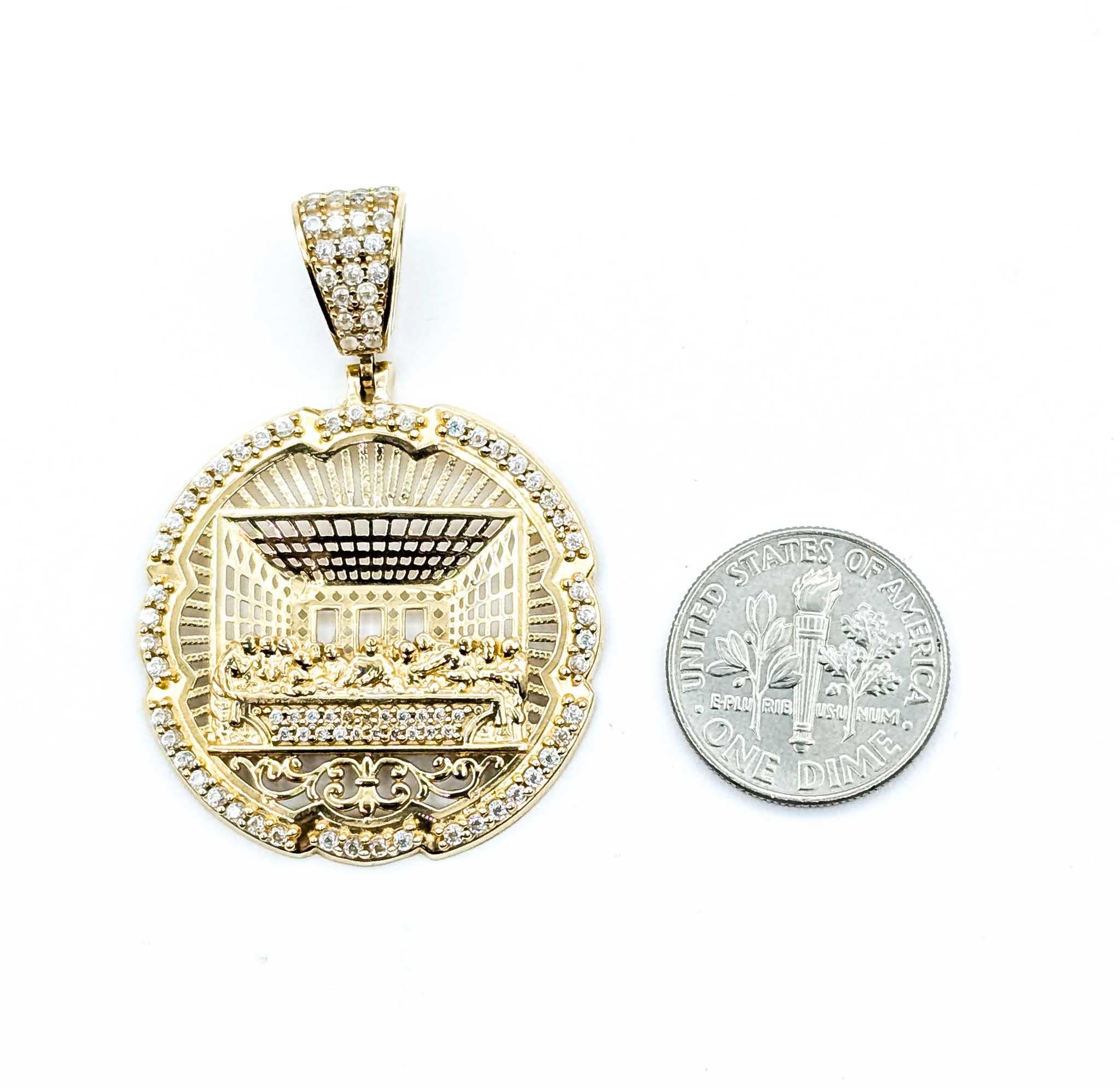Das letzte Abendmahl Anhänger in 10k Gelbgold mit CZ Steinen im Angebot 1