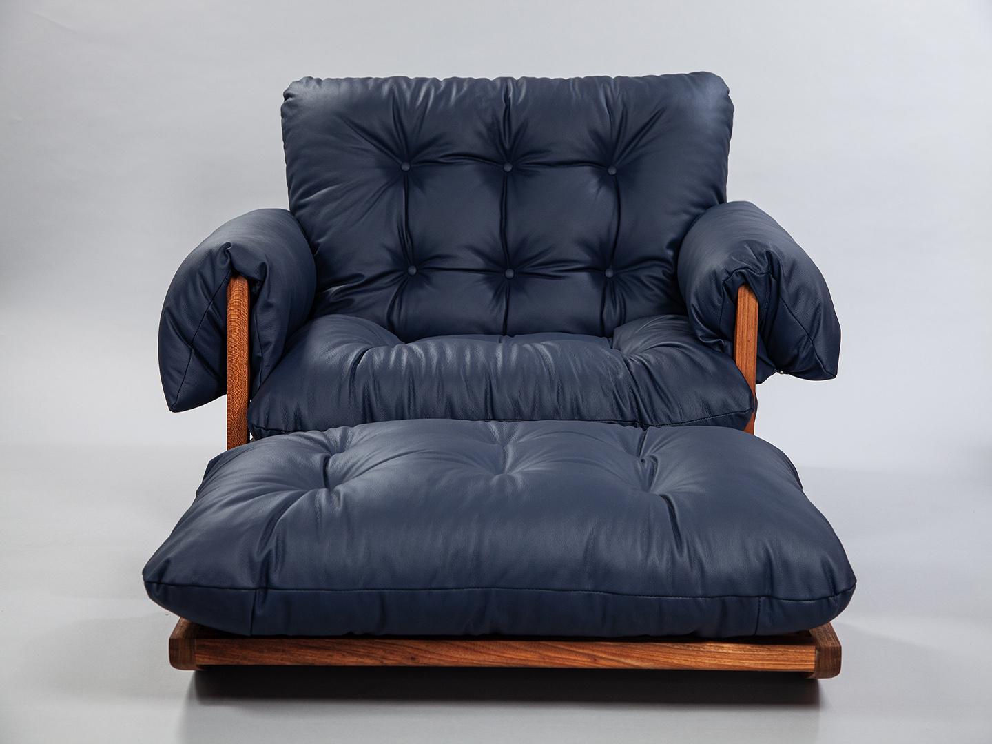Modern The Laziness Armchair in Brazilian Solid Wood and Leather with rocking footstool For Sale