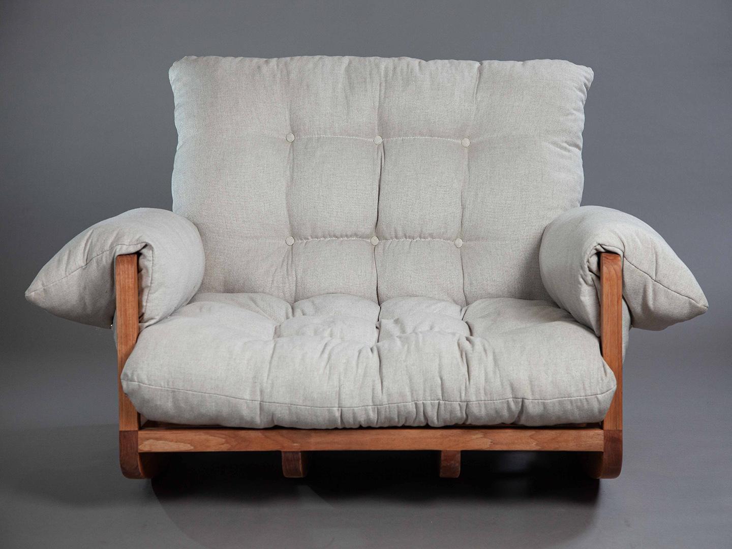 Fauteuil The Laziness en bois massif brésilien avec pouf à bascule en vente 6