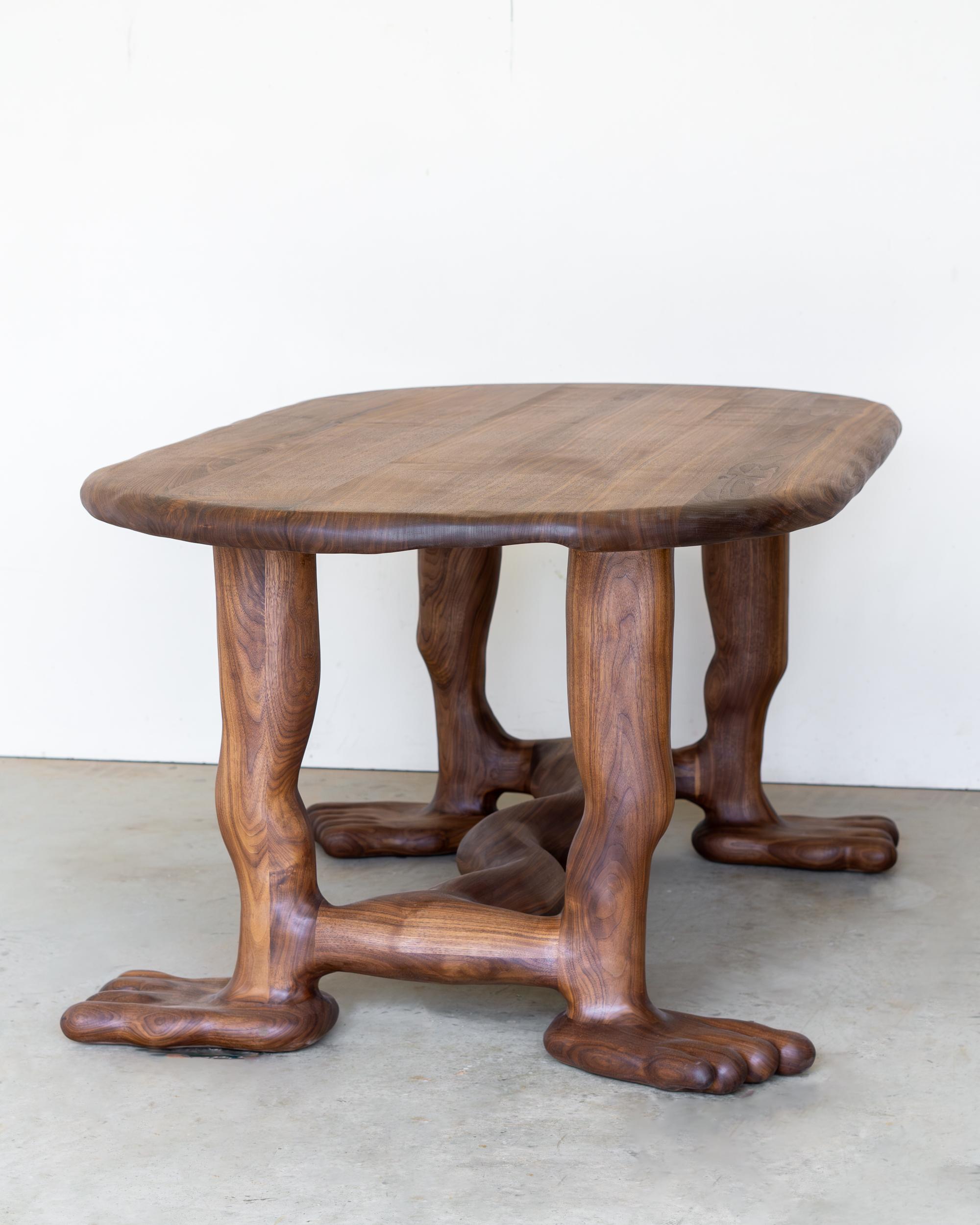 The Leg Dining Table - Sculptural Table in Walnut Wood For Sale 4