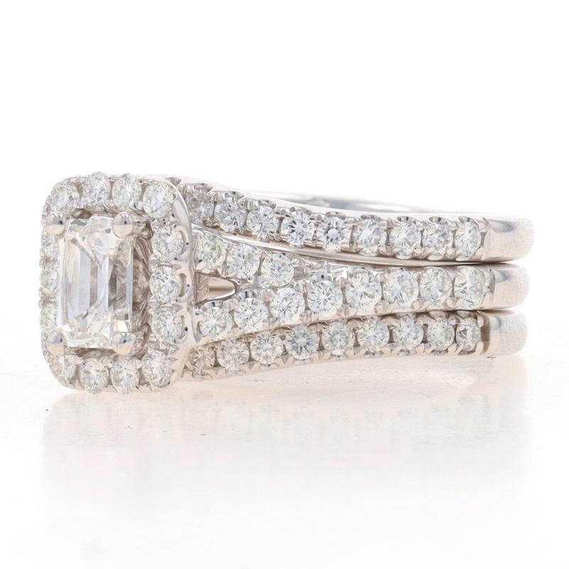 Le LEO, bague de fiançailles et alliances halo de diamants en or blanc 14 carats LEO 1,45 ctw GSI Pour femmes en vente