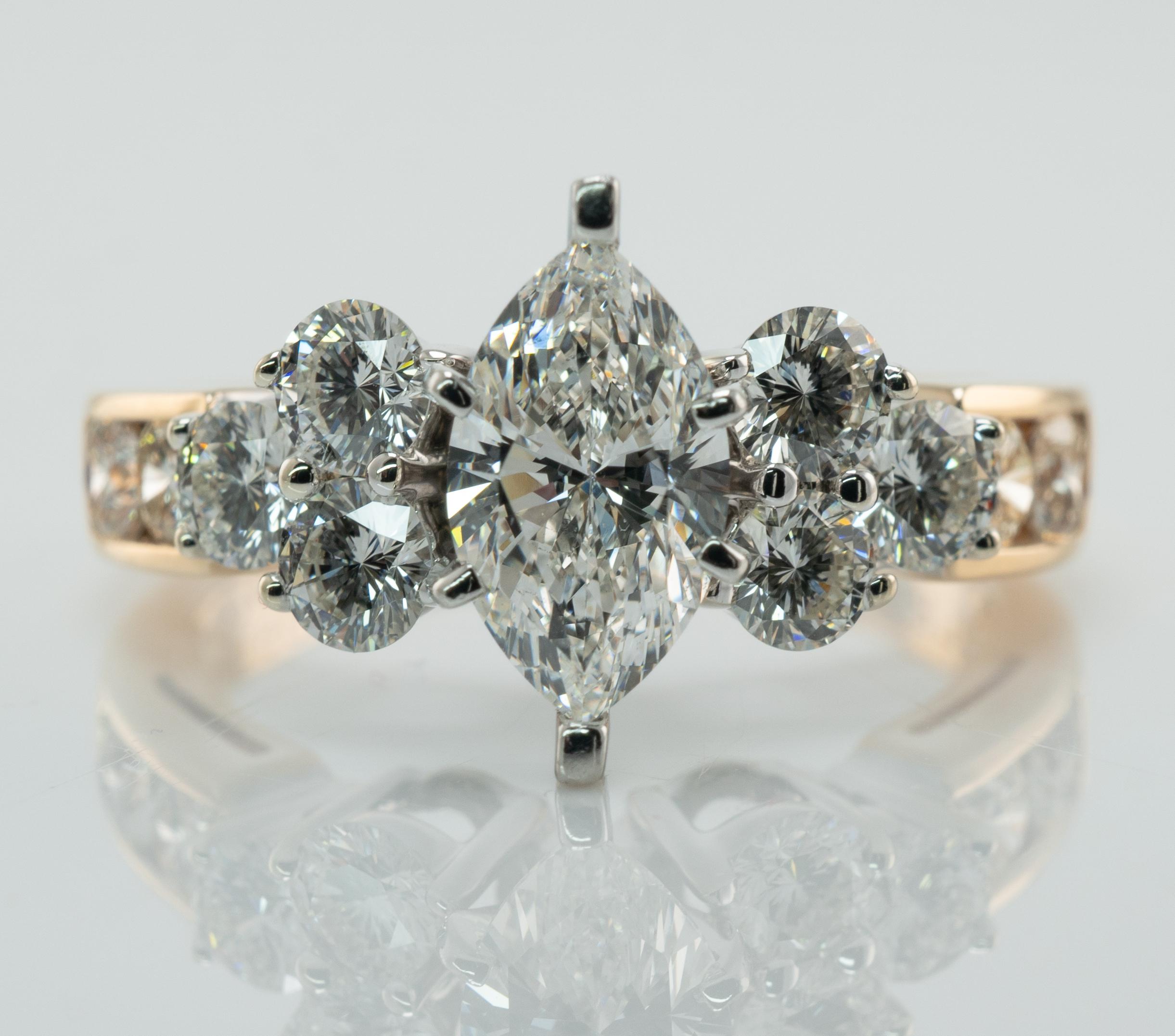 Der Leo Diamant Ring 14K Gold Platin Marquise geschnitten Verlobung (Marquiseschliff) im Angebot