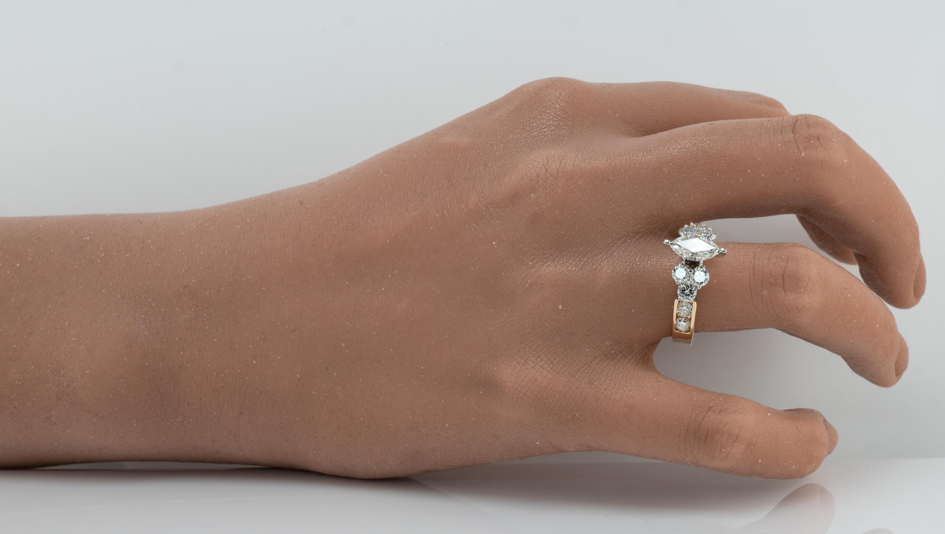 Der Leo Diamant Ring 14K Gold Platin Marquise geschnitten Verlobung im Angebot 4
