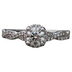 The Leo Diamond Anillo de compromiso Halo ~.86ctw 14k Oro blanco sz 8.25