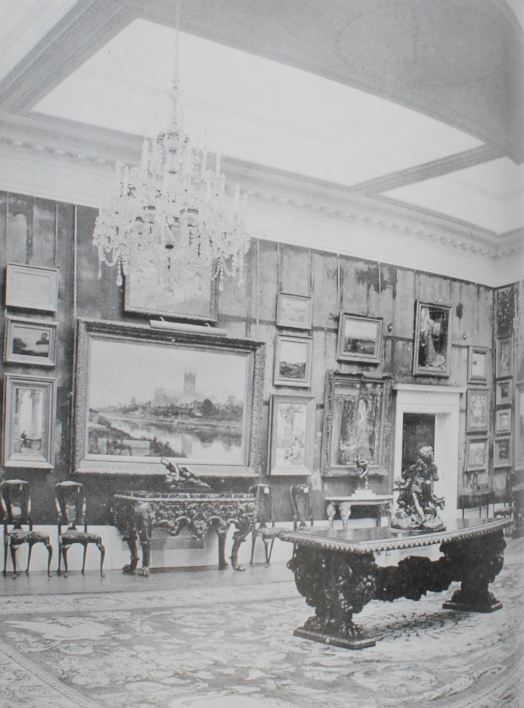 « The Leverhulme Collection : Thornton Manor, Wirral Merseyside - Volume One » Bon état - En vente à valatie, NY