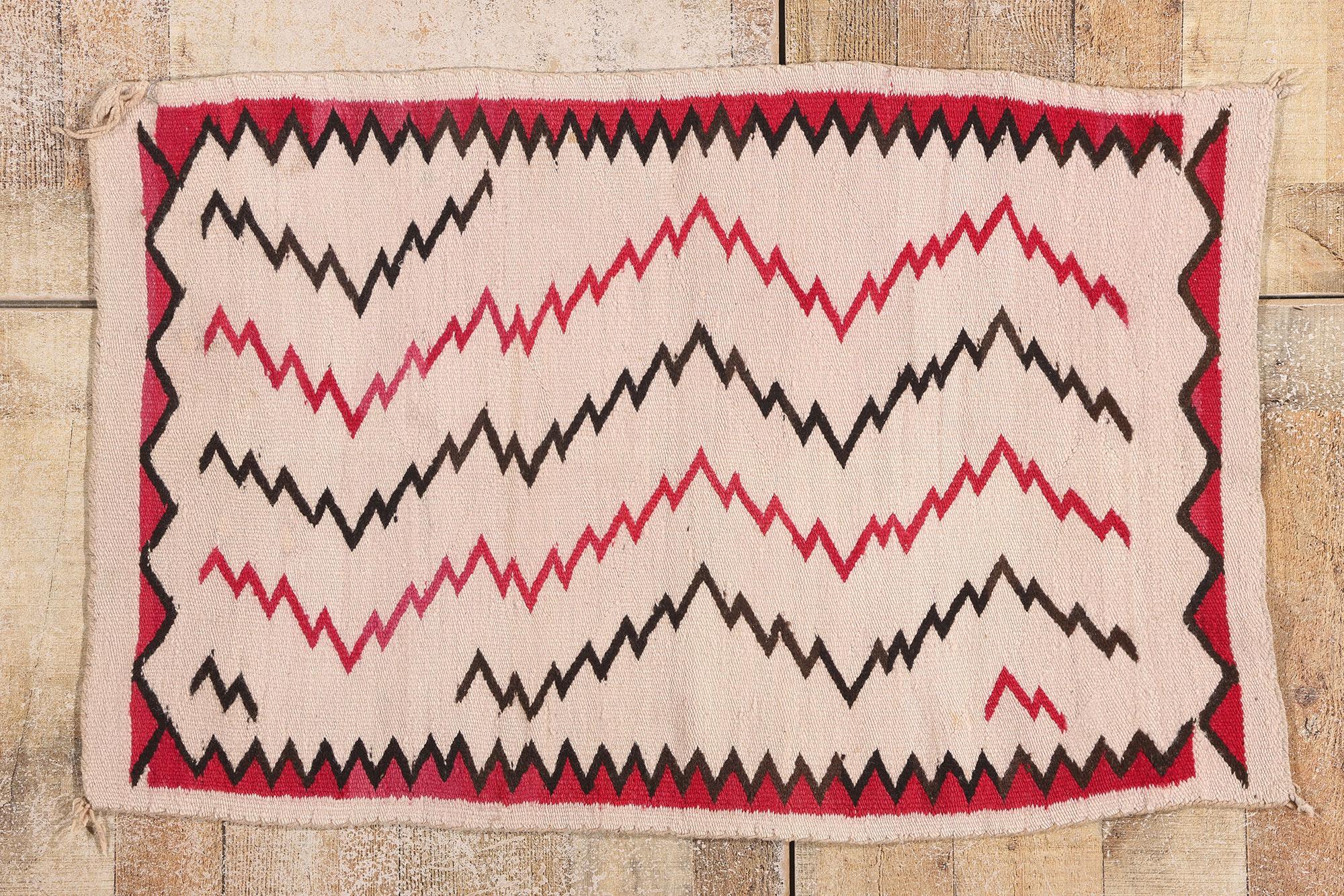 Il sentiero dei fulmini: Un tessuto abbagliante di ritmo sacro del primo Novecento in vendita 2