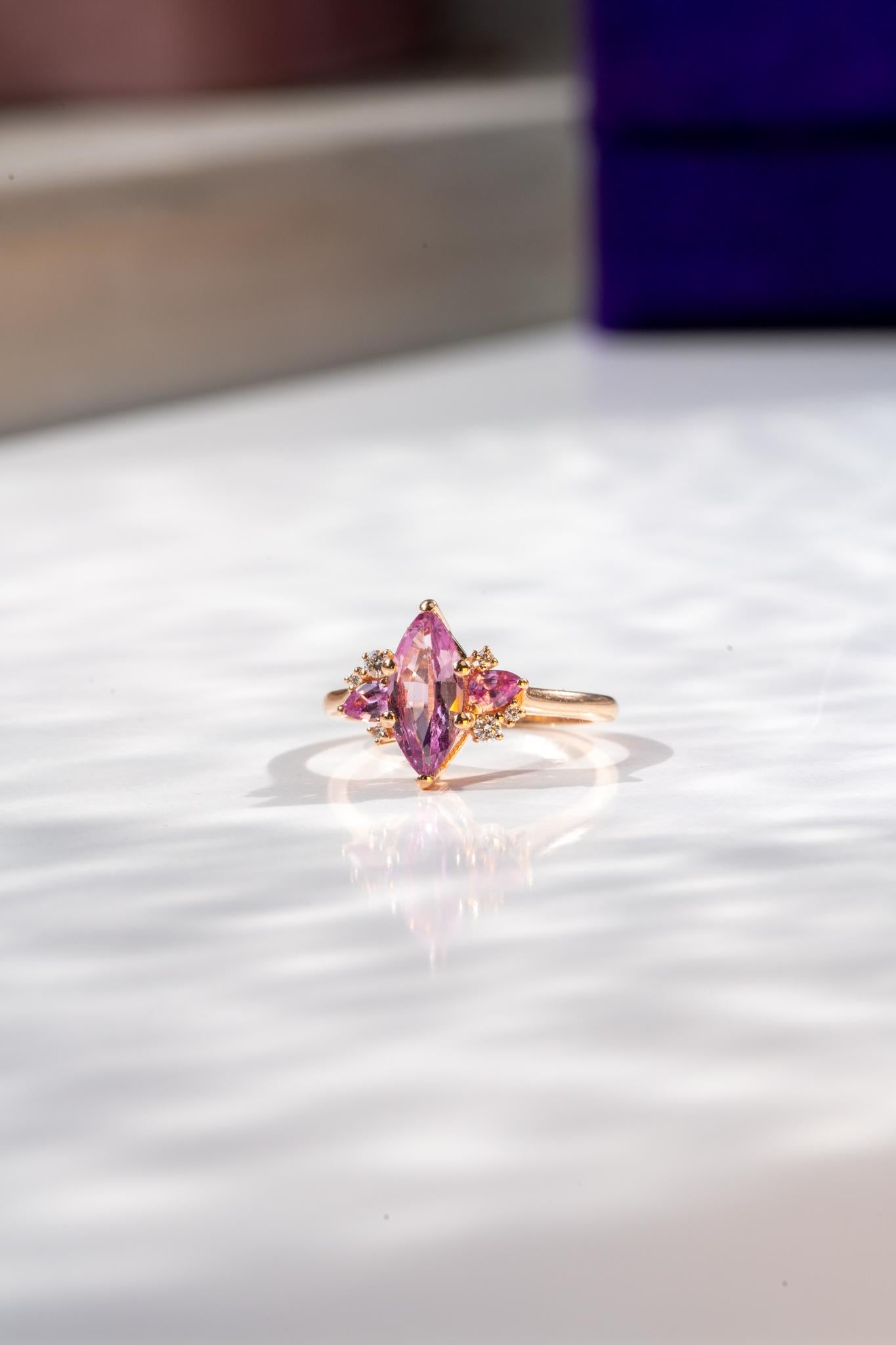 En vente :  Bague de fiançailles saphir rose lilas et diamant 3