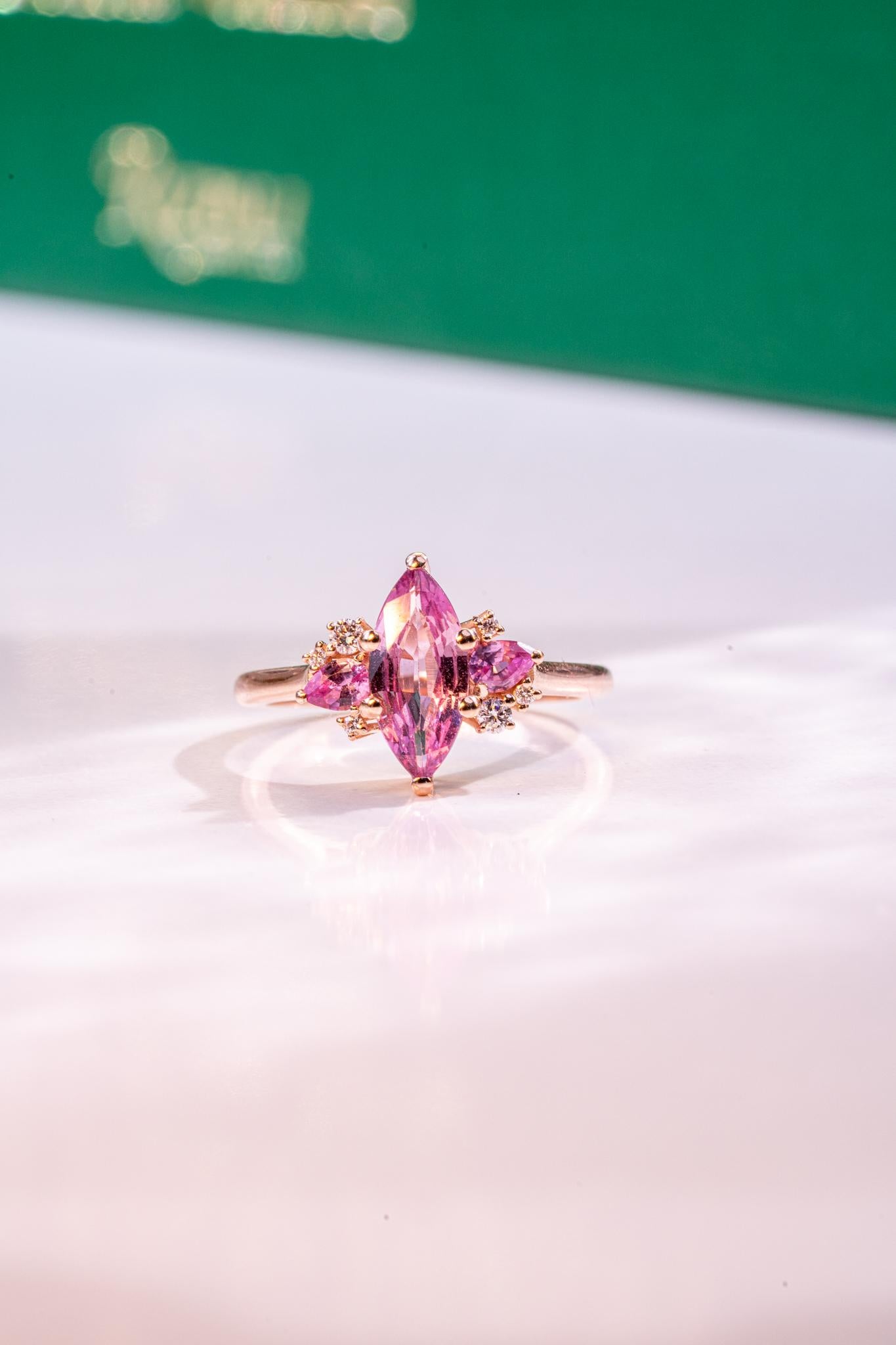 En vente :  Bague de fiançailles saphir rose lilas et diamant 4