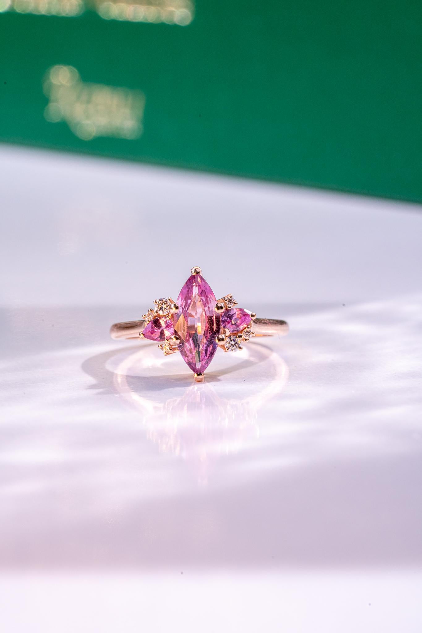 En vente :  Bague de fiançailles saphir rose lilas et diamant 7