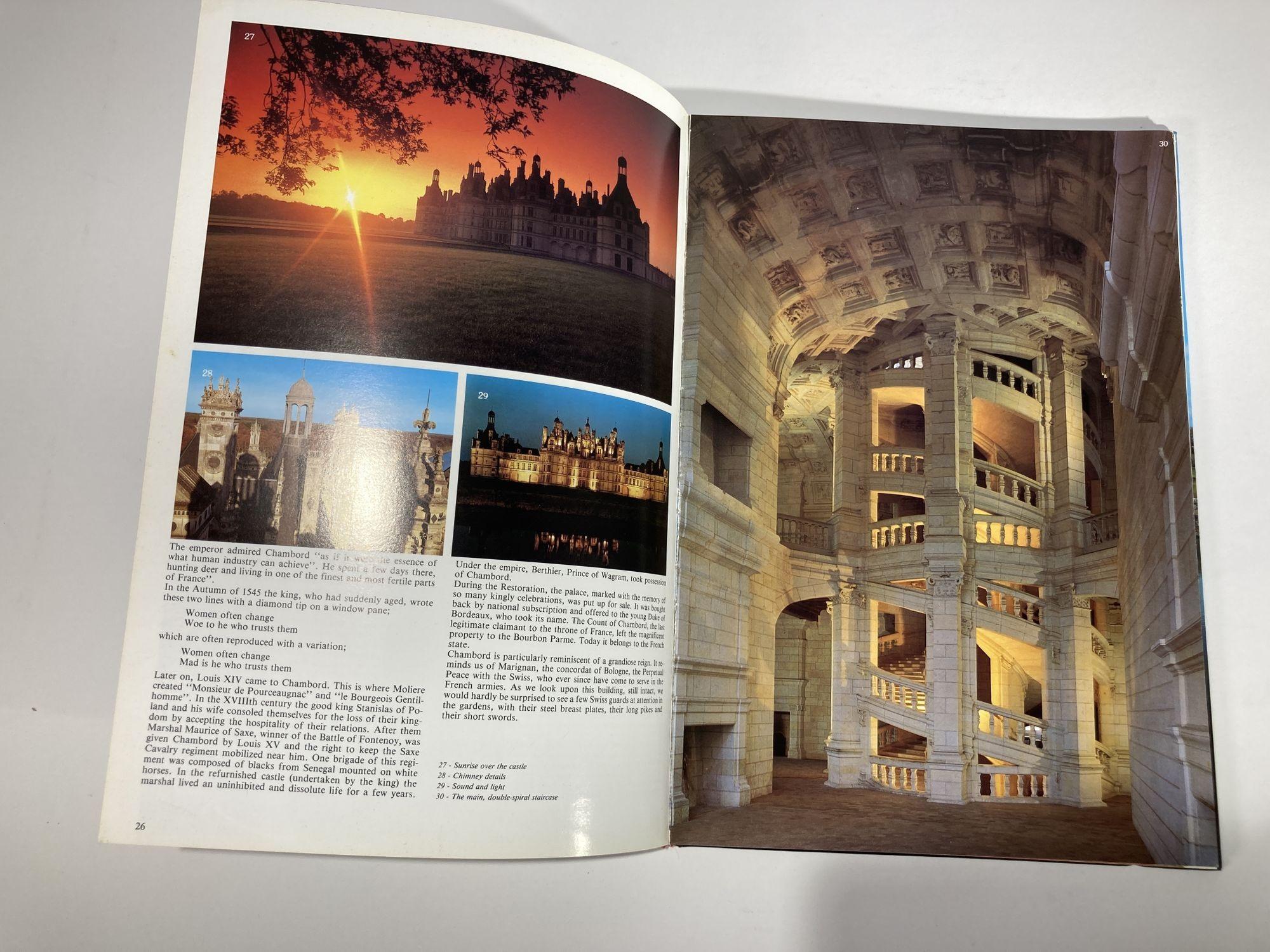 Loire Castles Artaud Freres Publication Hardcover Book by Armel De Wismes For Sale 1