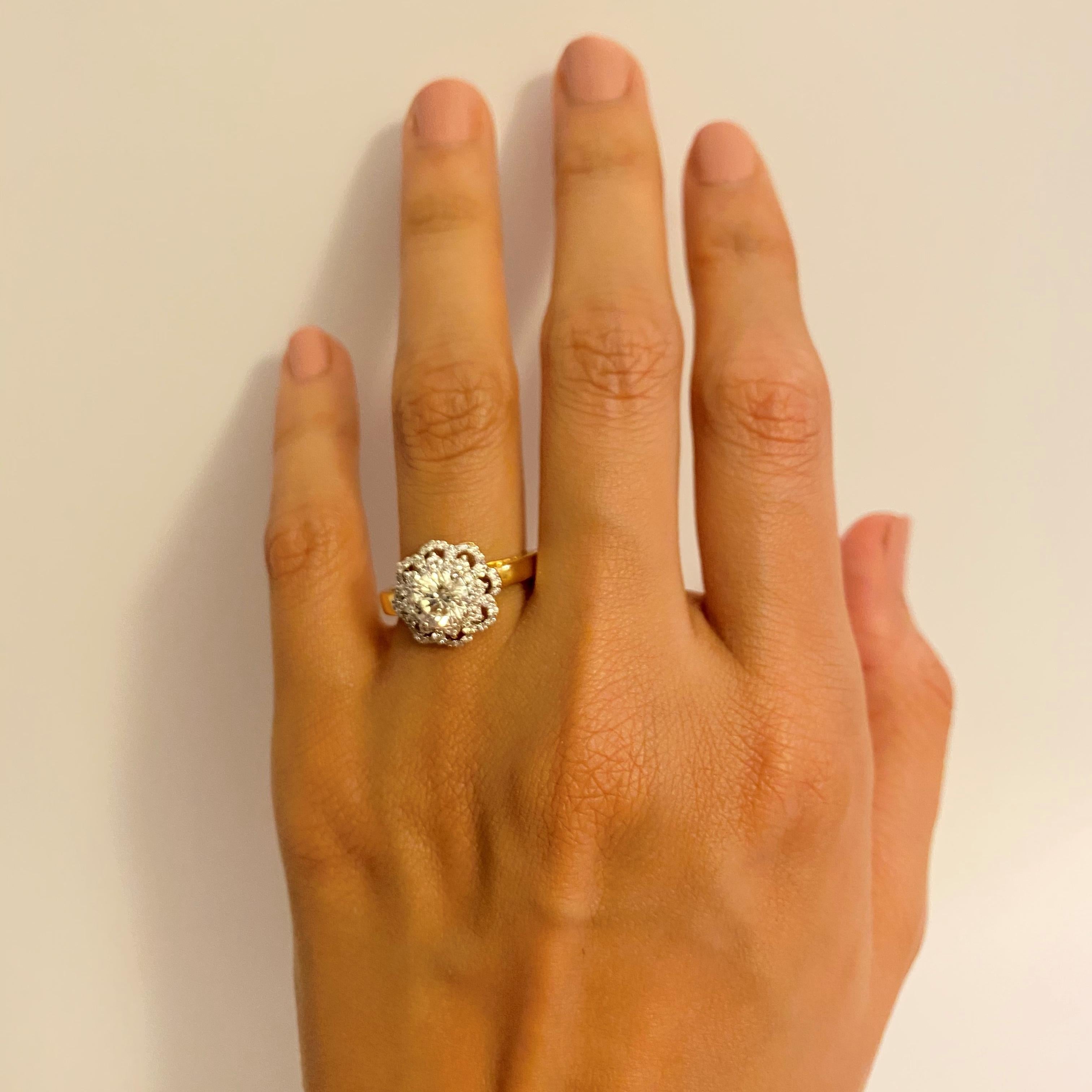 The Lona Ring - 1.03 Carat Diamond 18K Yellow Gold For Sale 1