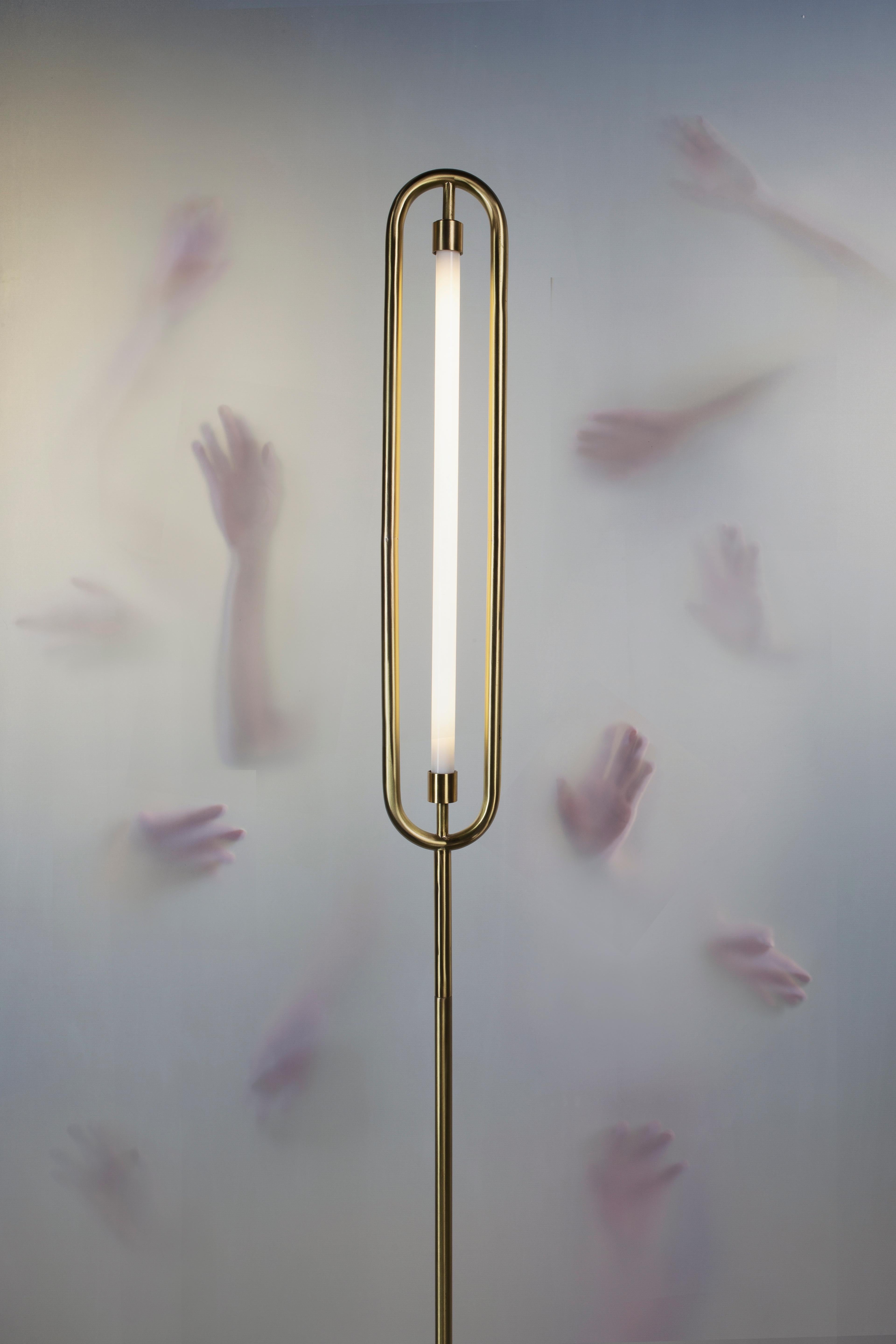Sleek metal frames, industrially produced in true Bauhaus style, form the language of this lighting collection. The series is very versatile, can be customised to required formats and available in custom finishes. For custom proposals we request