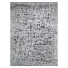 THE LOST BRANCHES Tapis oriental noué à la main en soie et laine texturée 9'0" x 12'1".