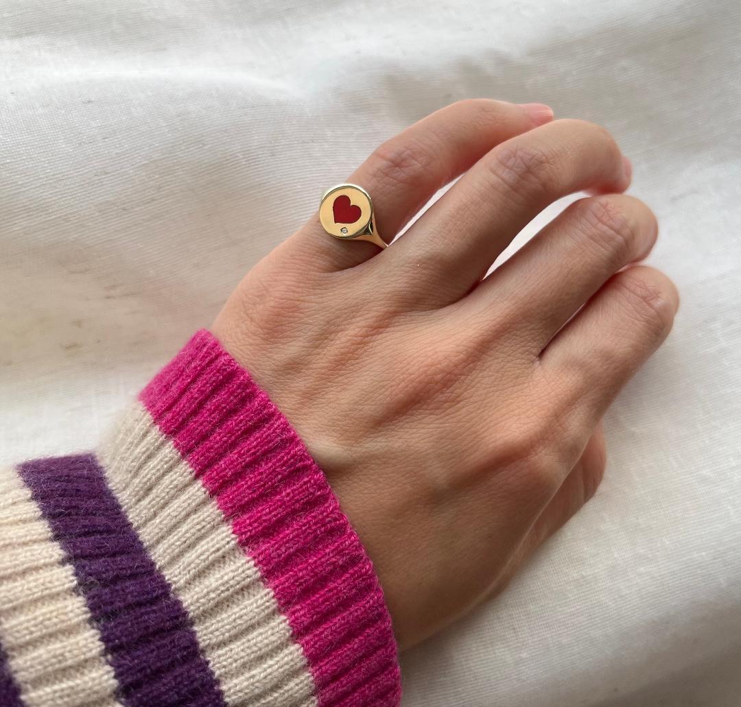 For Sale:  The Love Red Heart Ring with Diamond, 14K Yellow Gold (US size 4.5) 4