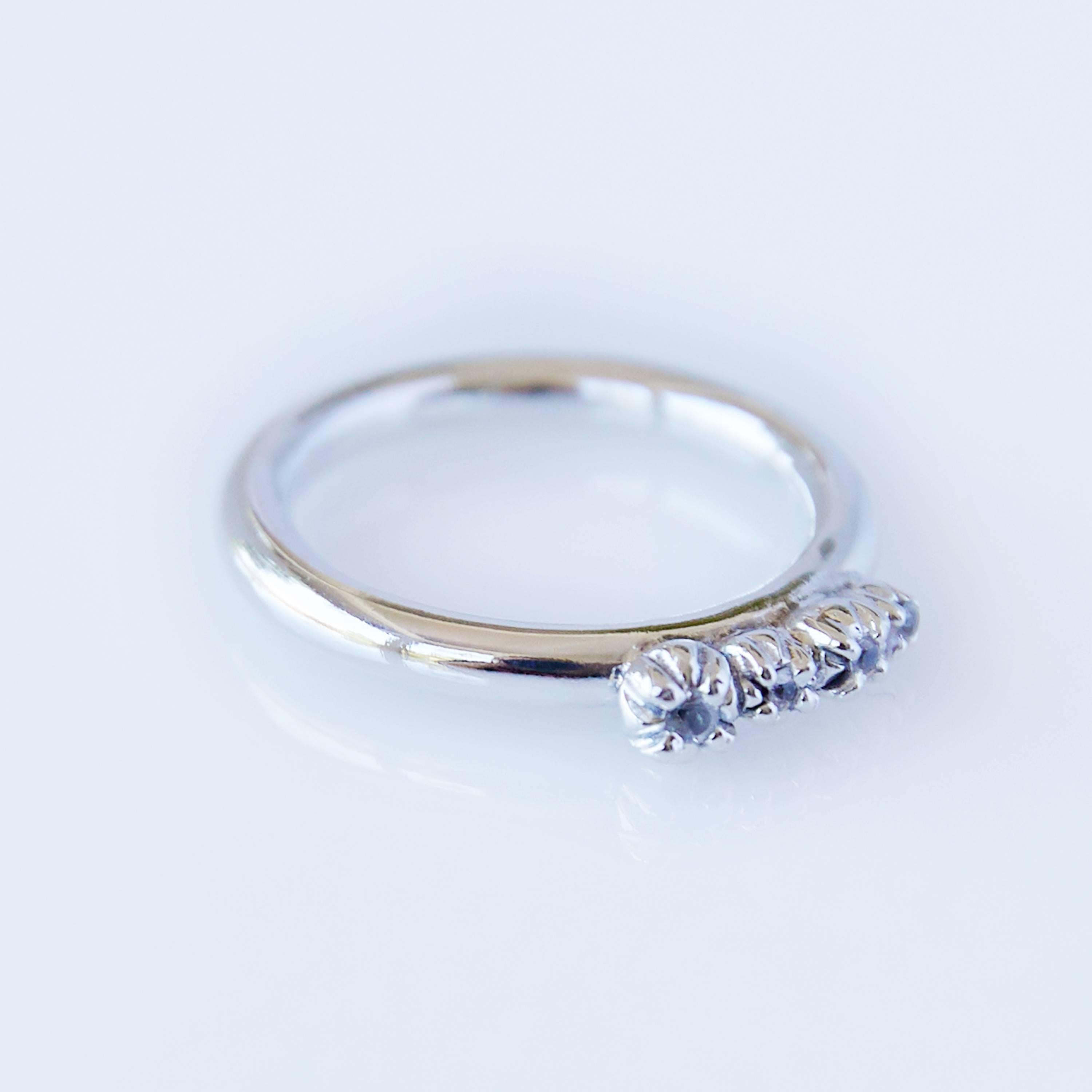 Contemporary White Diamond Gold Ring Band For Sale
