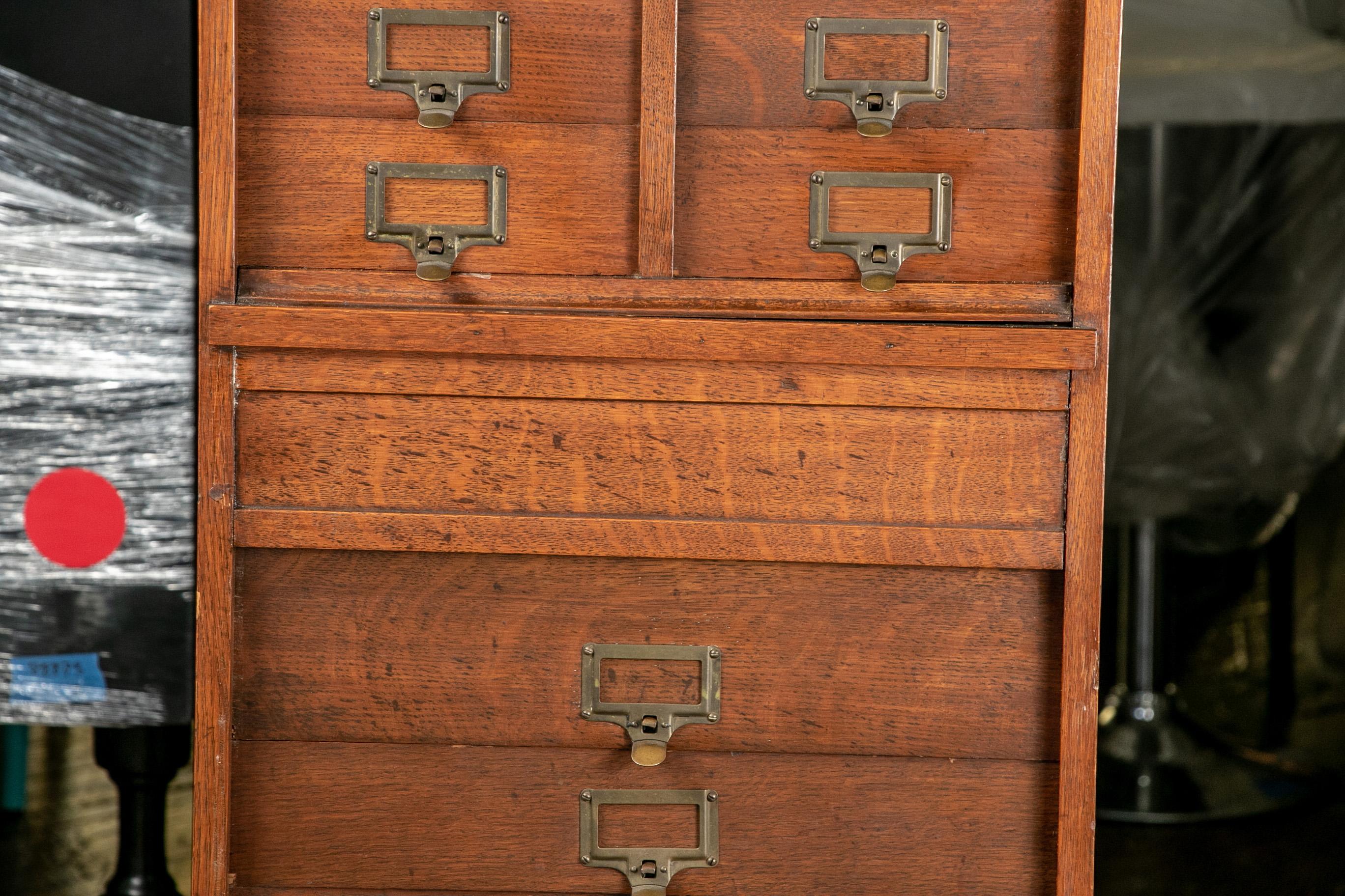 The M. Ohmer's Sons Co. [Dayton, OH] Oak Cabinet File In Good Condition In Bridgeport, CT