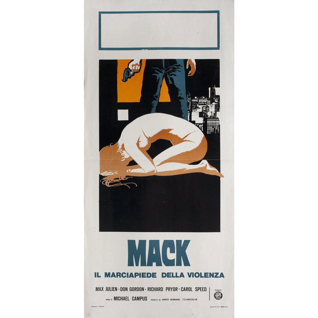 Affiche locandina italienne originale de 1974 pour le film The Mack réalisé par Michael Campus avec Max Julien / Don Gordon / Richard Pryor / Carol Speed. Très bon état, plié. De nombreuses affiches originales ont été publiées pliées ou ont été
