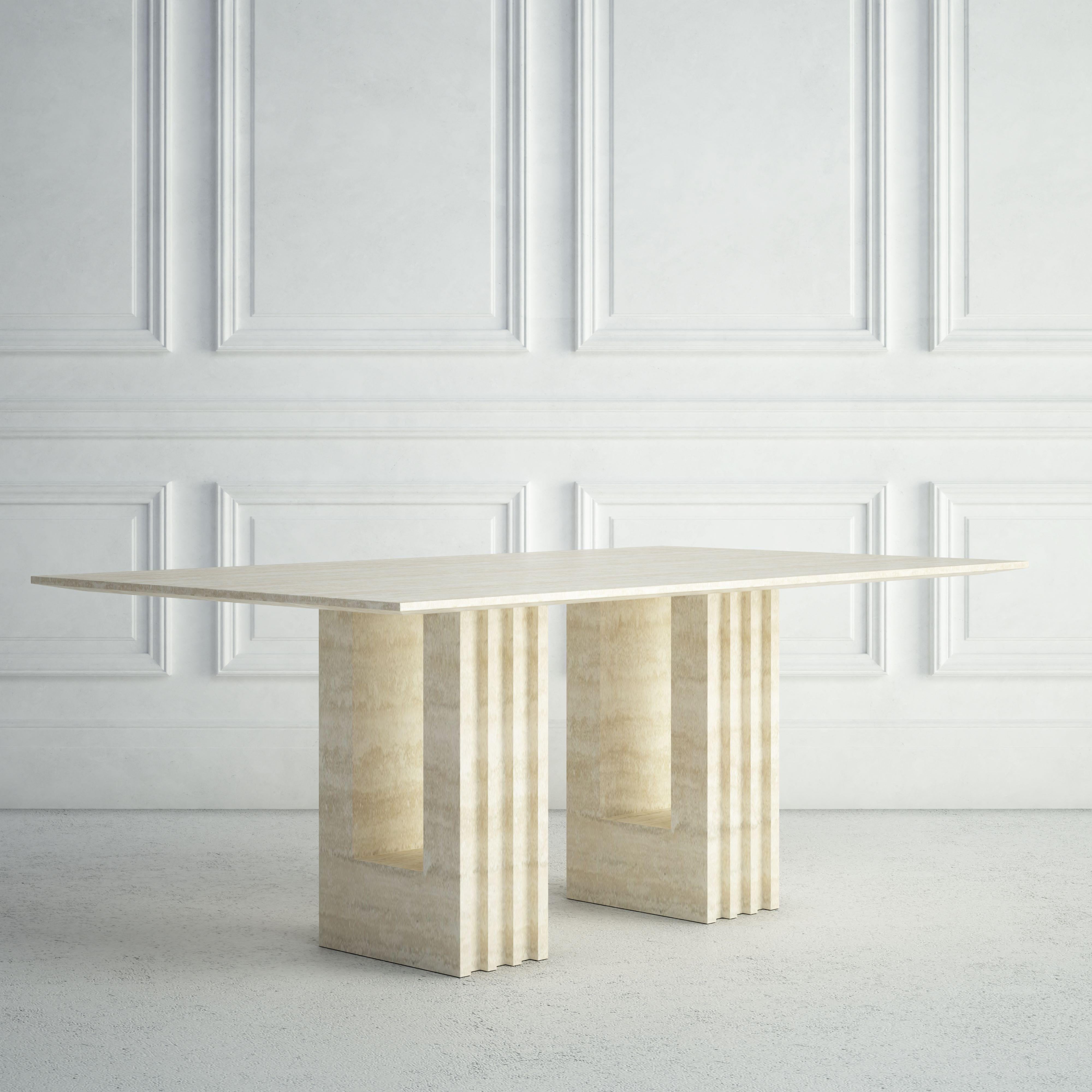 Moderne The Madeleine : une table de salle à manger moderne en pierre avec plateau et bases rectangulaires en vente