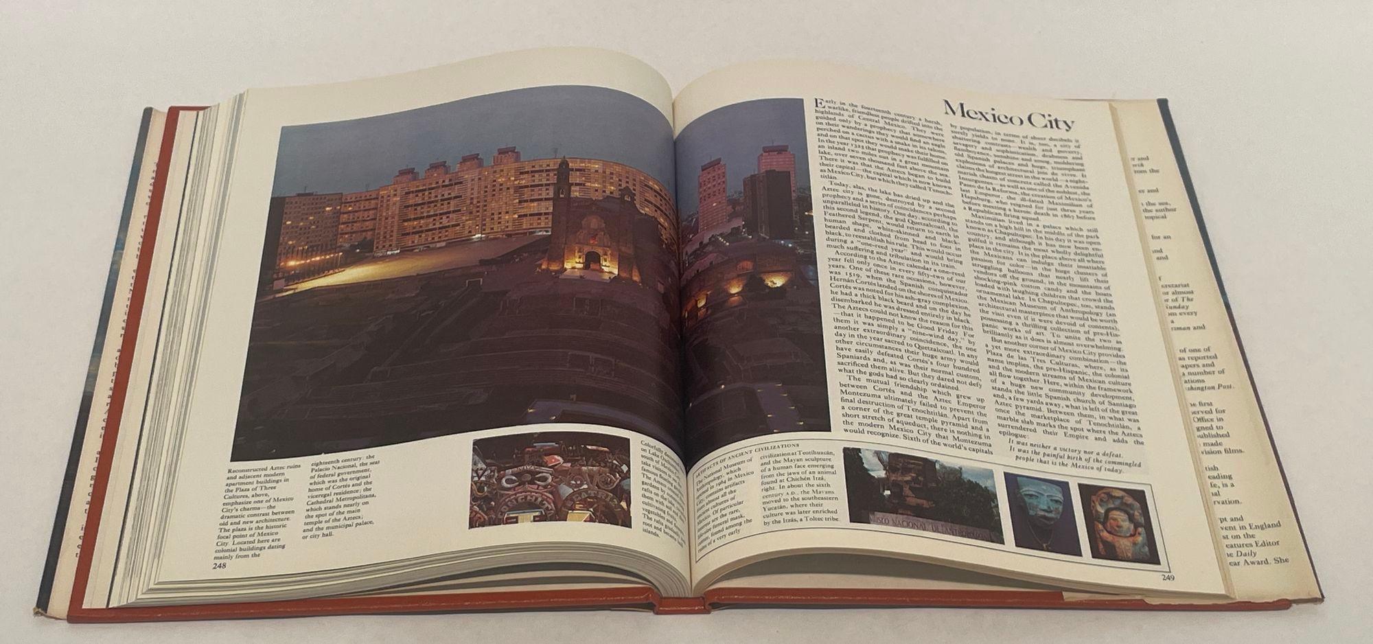 The Magnificent Continent Rand McNally et Iain Parsons, 1975 en vente 2