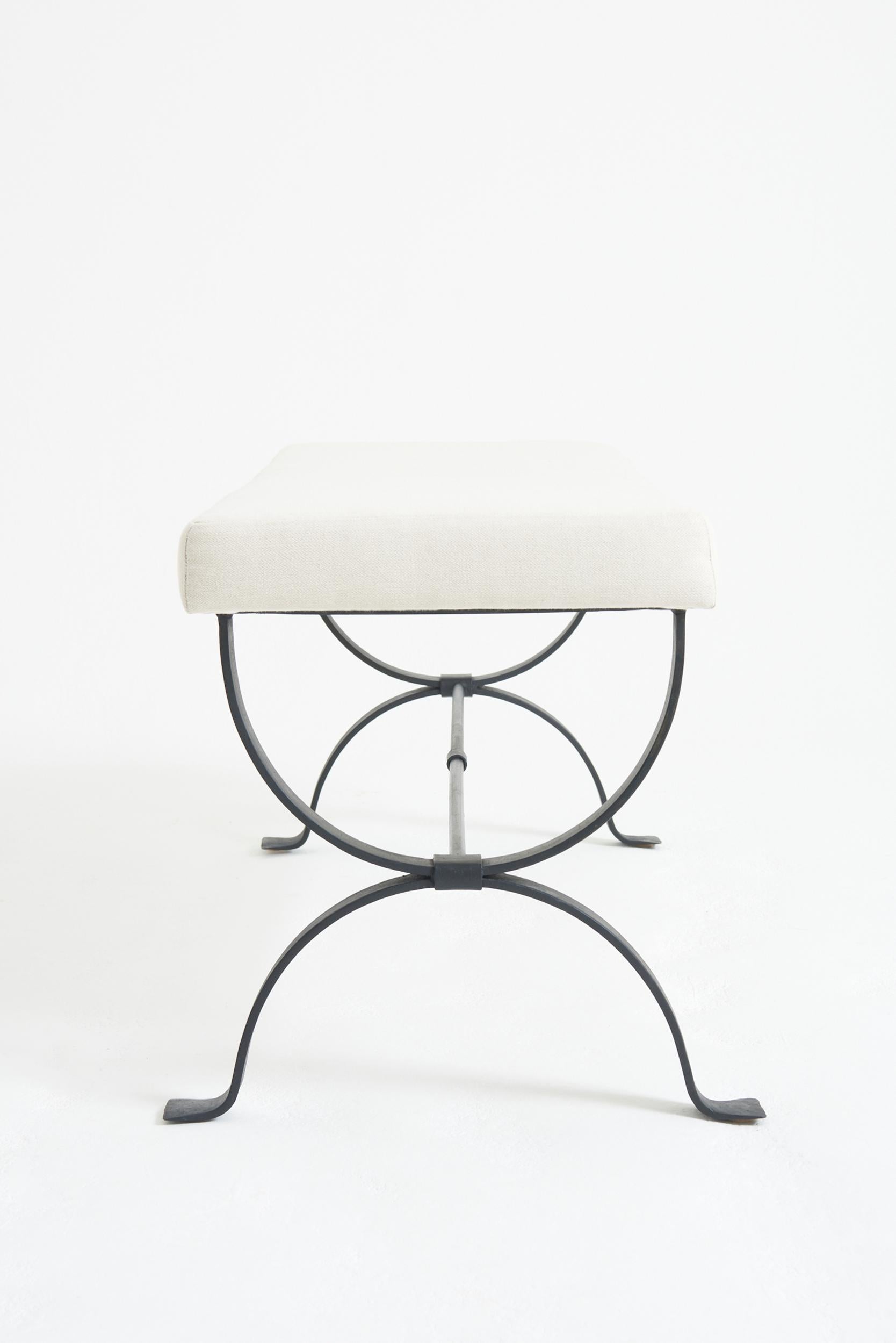 The 'Mahón' long stool, by Dorian Caffot de Fawes In Excellent Condition For Sale In London, GB