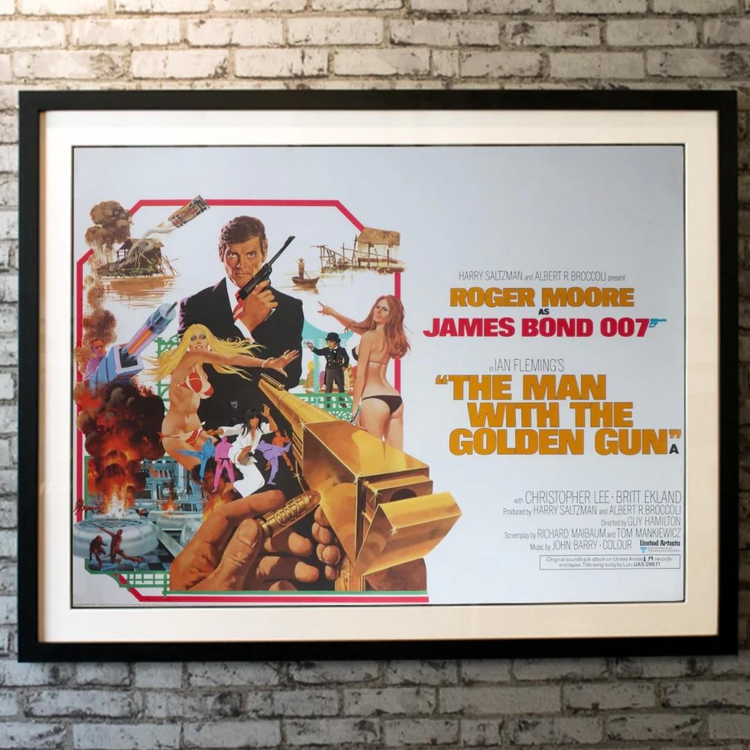 Der Mann mit dem goldenen Gewehr (1974) (Ende des 20. Jahrhunderts) im Angebot