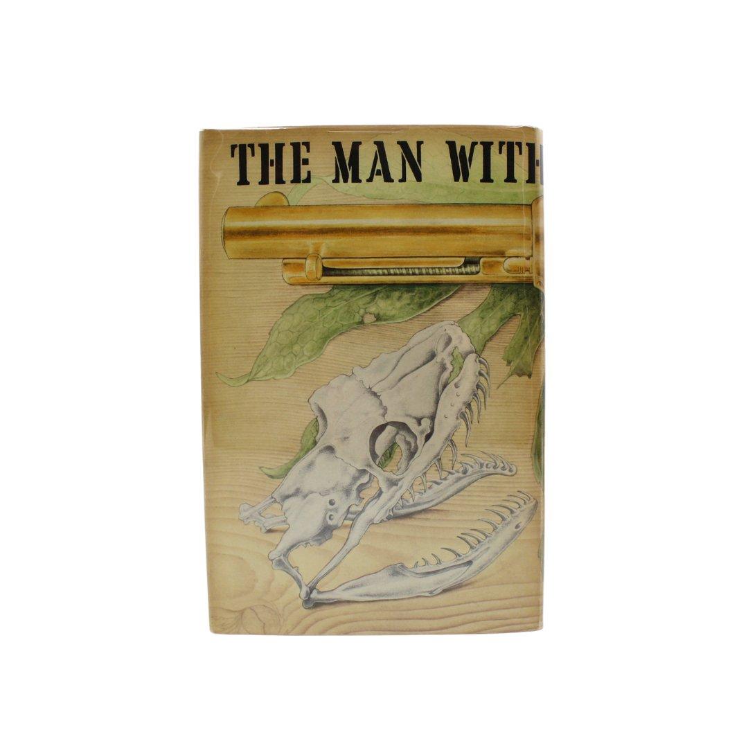 The Man With the Golden Gun de Ian Fleming, première édition, dans son DJ original, 1965 Bon état - En vente à Colorado Springs, CO