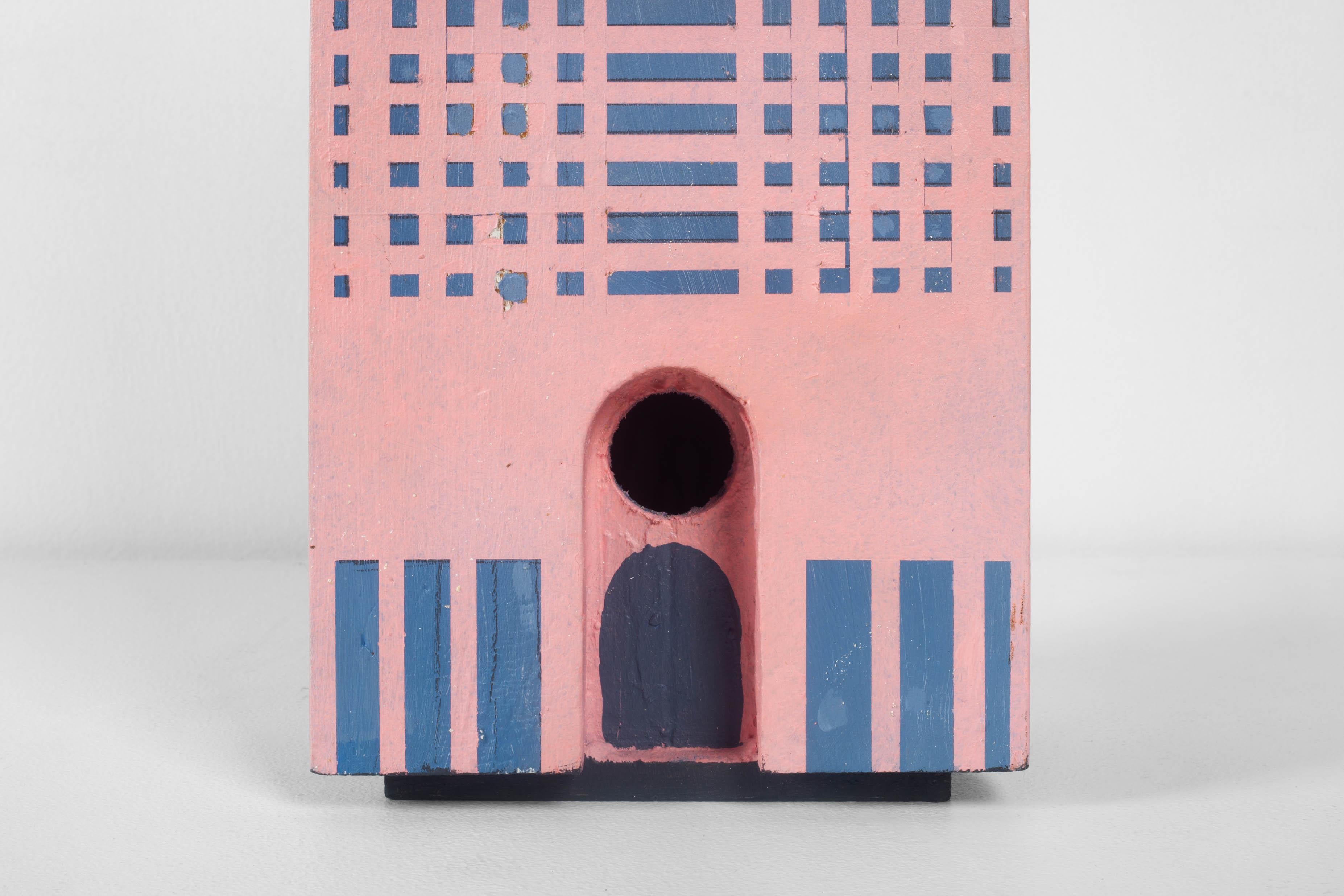 The Manhattan birdhouse by Jason Sargenti, 2020 USA In Good Condition For Sale In Chicago, IL