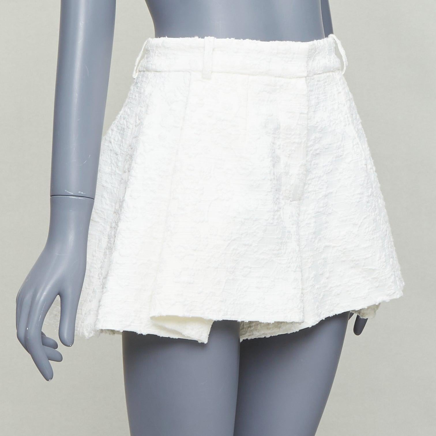 THE MANNEI Pantalones cortos acampanados de cintura alta en algodón jacquard floral crema IT36 XXS Gris en venta