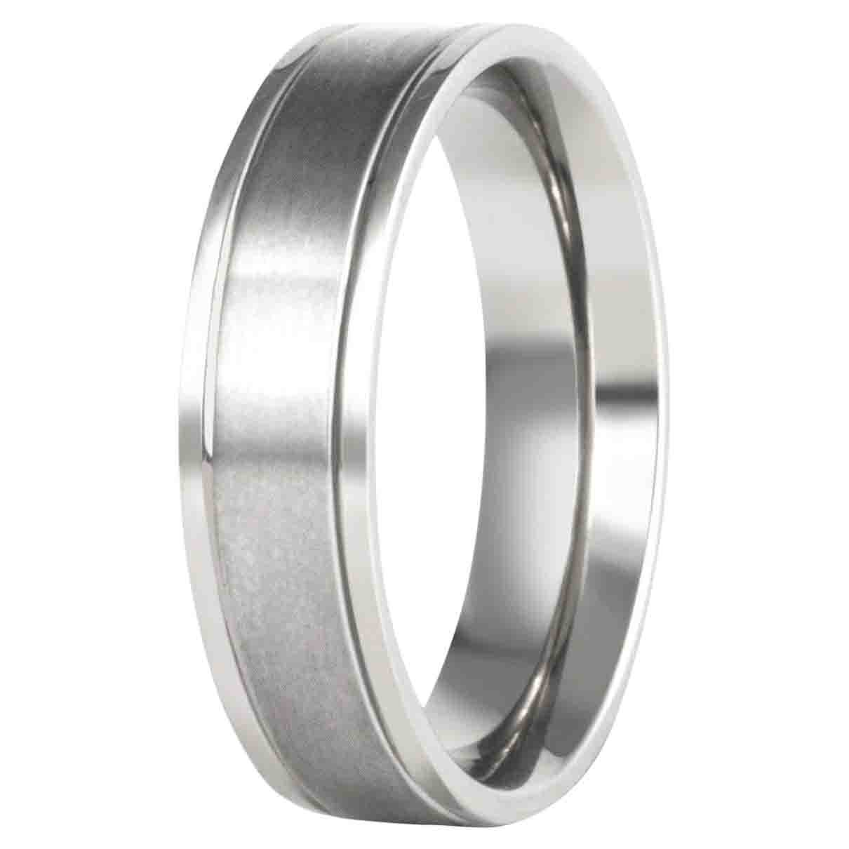 in vendita:  Il Mantello : Fascia nuziale piatta in titanio con scanalature gessate da 6 mm con vestibilità comfort