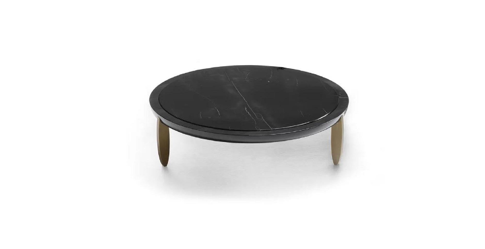 Der Marmor-Couchtisch im Zustand „Neu“ im Angebot in Munich, Bavaria