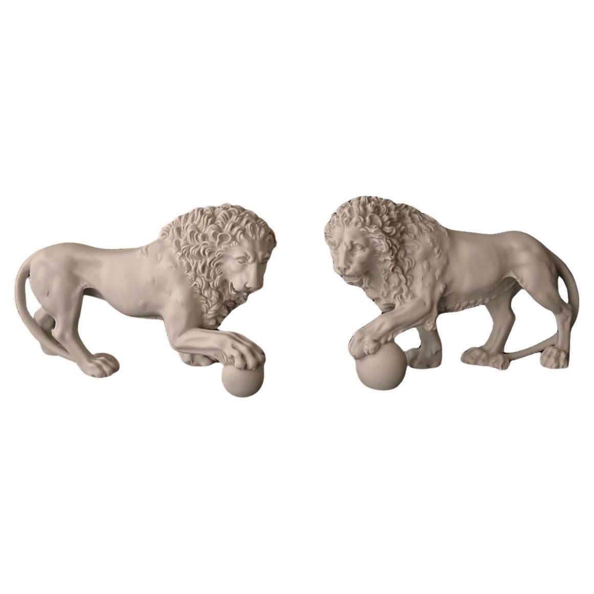 The Medici & Vacca lions Pair Free Standing, 20th century For Sale