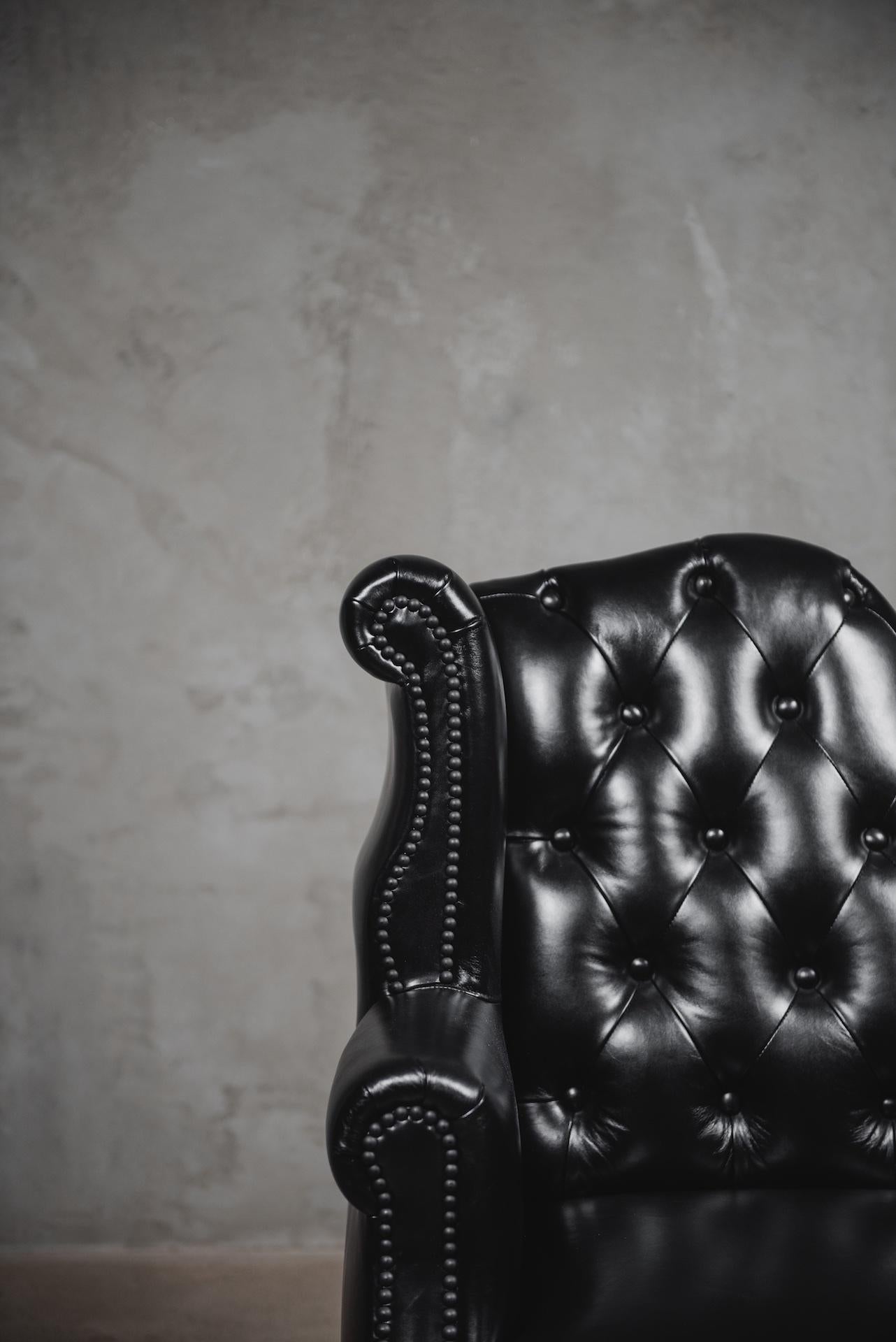 The Melting Chair by XAWD in Black Italian Leather For Sale 4