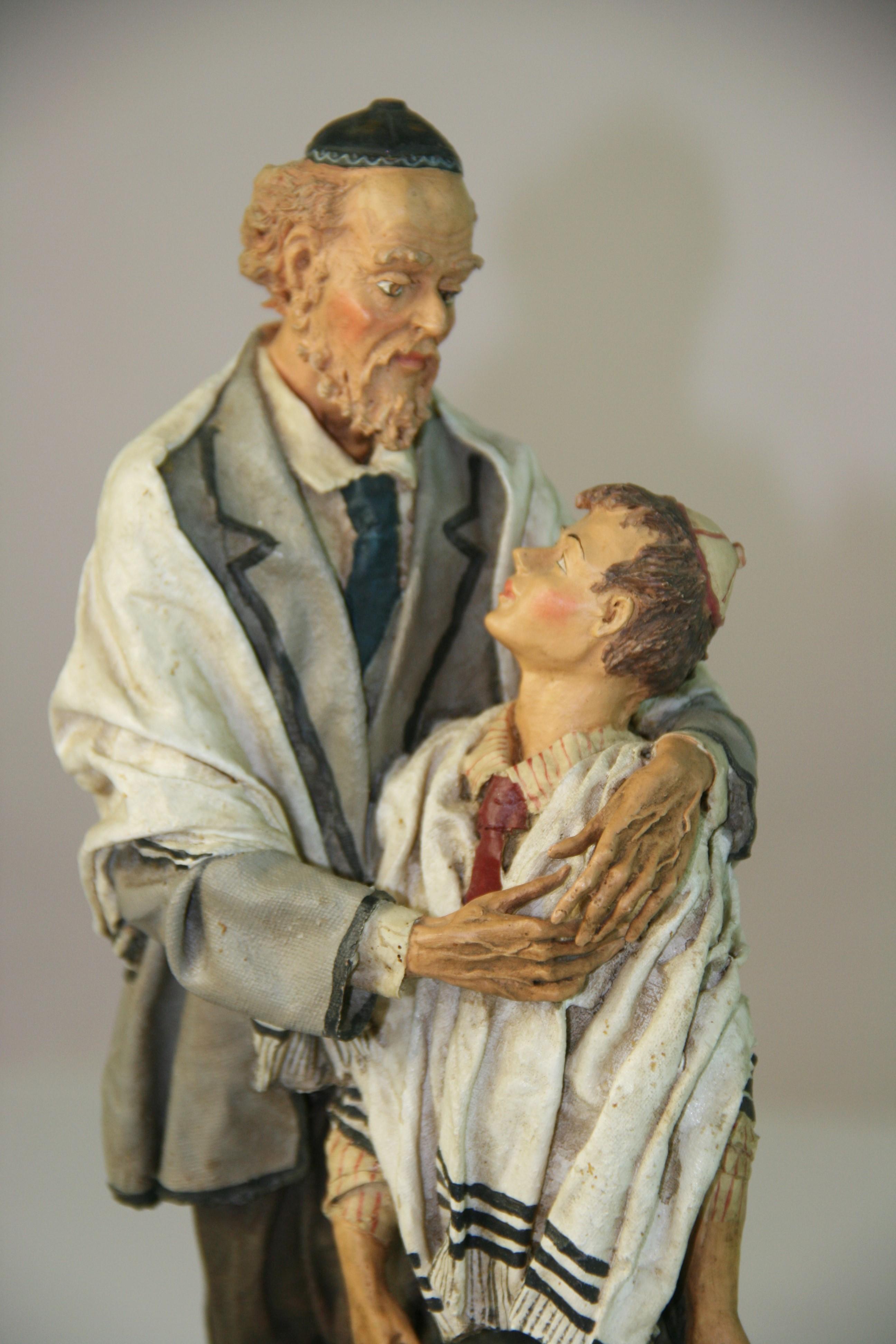 El Mentor  Escultura Bar Mitzvah Por Angela Gripi en Bueno estado para la venta en Douglas Manor, NY