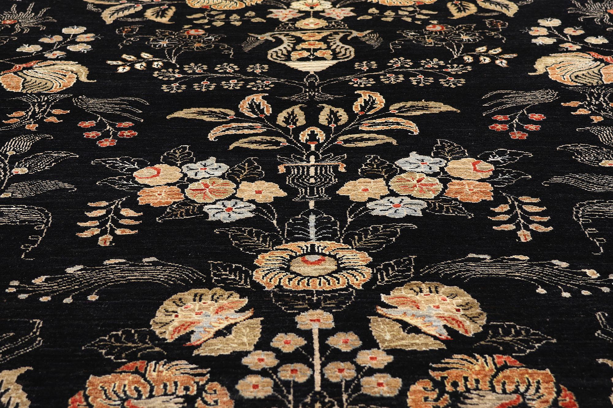 Der Mitternachtsgarten: Ein pakistanisches Vintage-Tabriz-Meisterwerk in Noir-Eleganz (21. Jahrhundert und zeitgenössisch) im Angebot