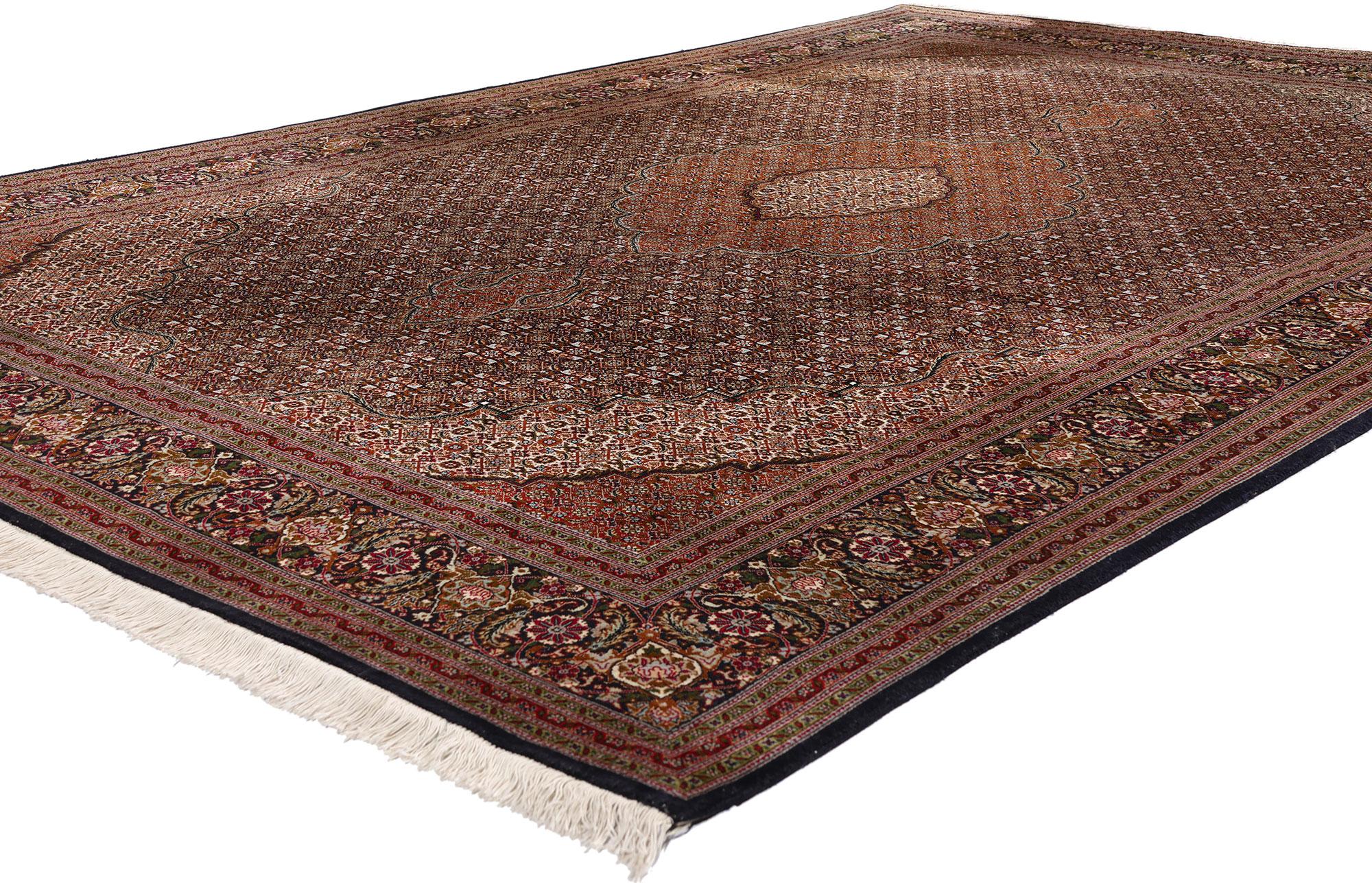 Der Mitternachtsgarten: Ein Vintage Persian Mahi Tabriz Meisterwerk (20. Jahrhundert) im Angebot