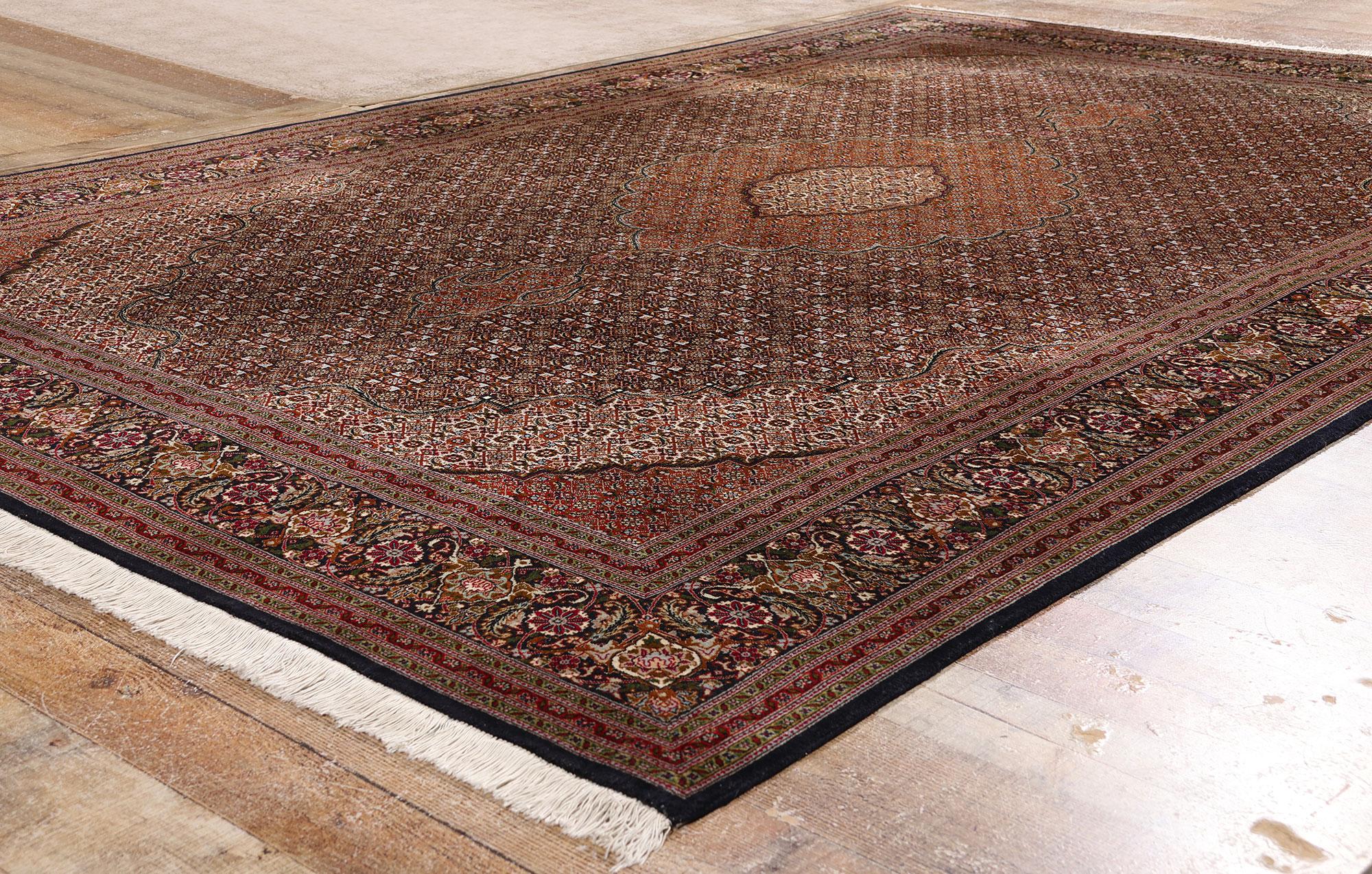 Der Mitternachtsgarten: Ein Vintage Persian Mahi Tabriz Meisterwerk (Wolle) im Angebot