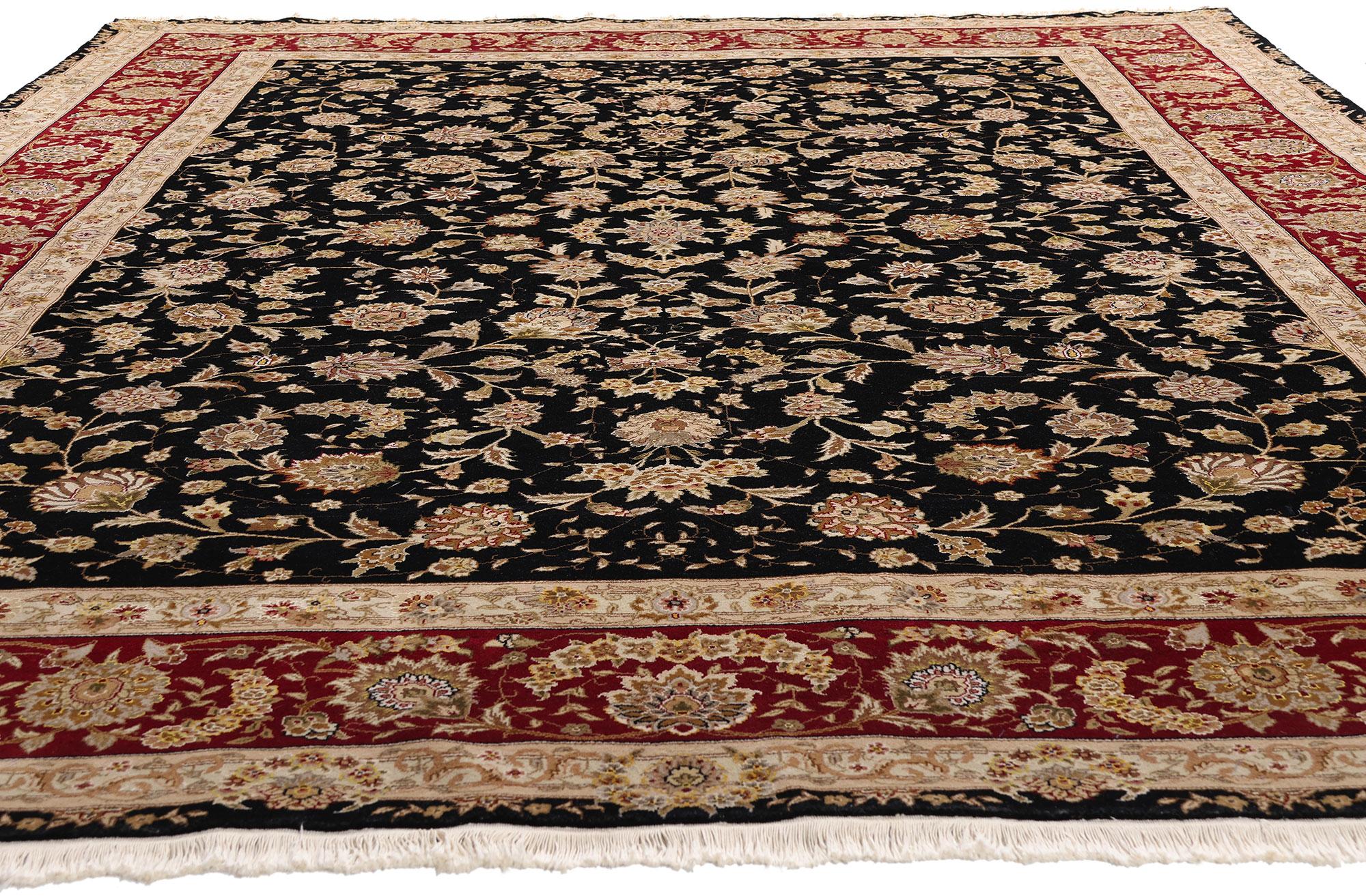 Il giardino di mezzanotte: Tappeto cinese Tabriz d'epoca di grandeur floreale persiana In condizioni buone in vendita a Dallas, TX