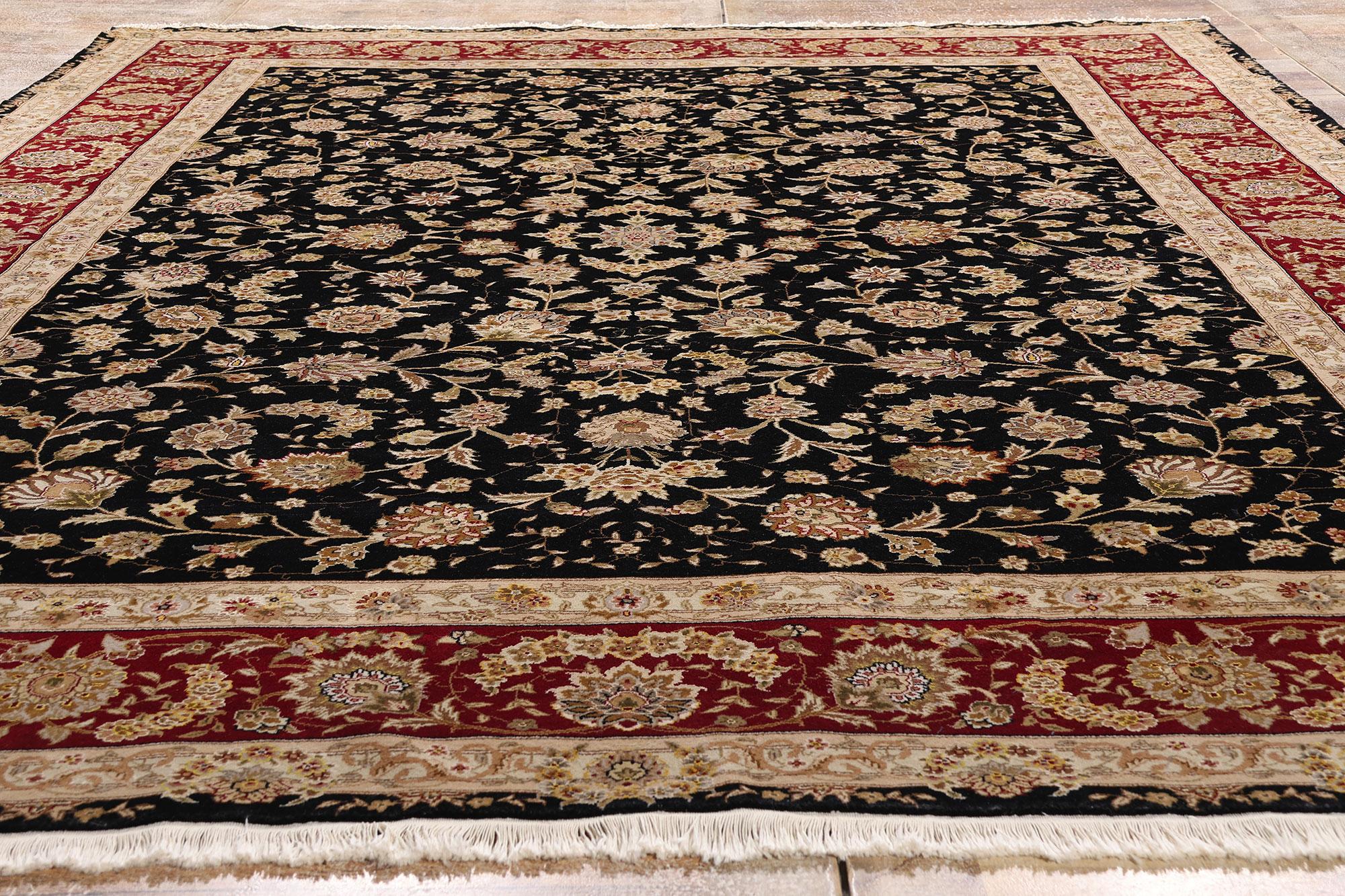 XX secolo Il giardino di mezzanotte: Tappeto cinese Tabriz d'epoca di grandeur floreale persiana in vendita