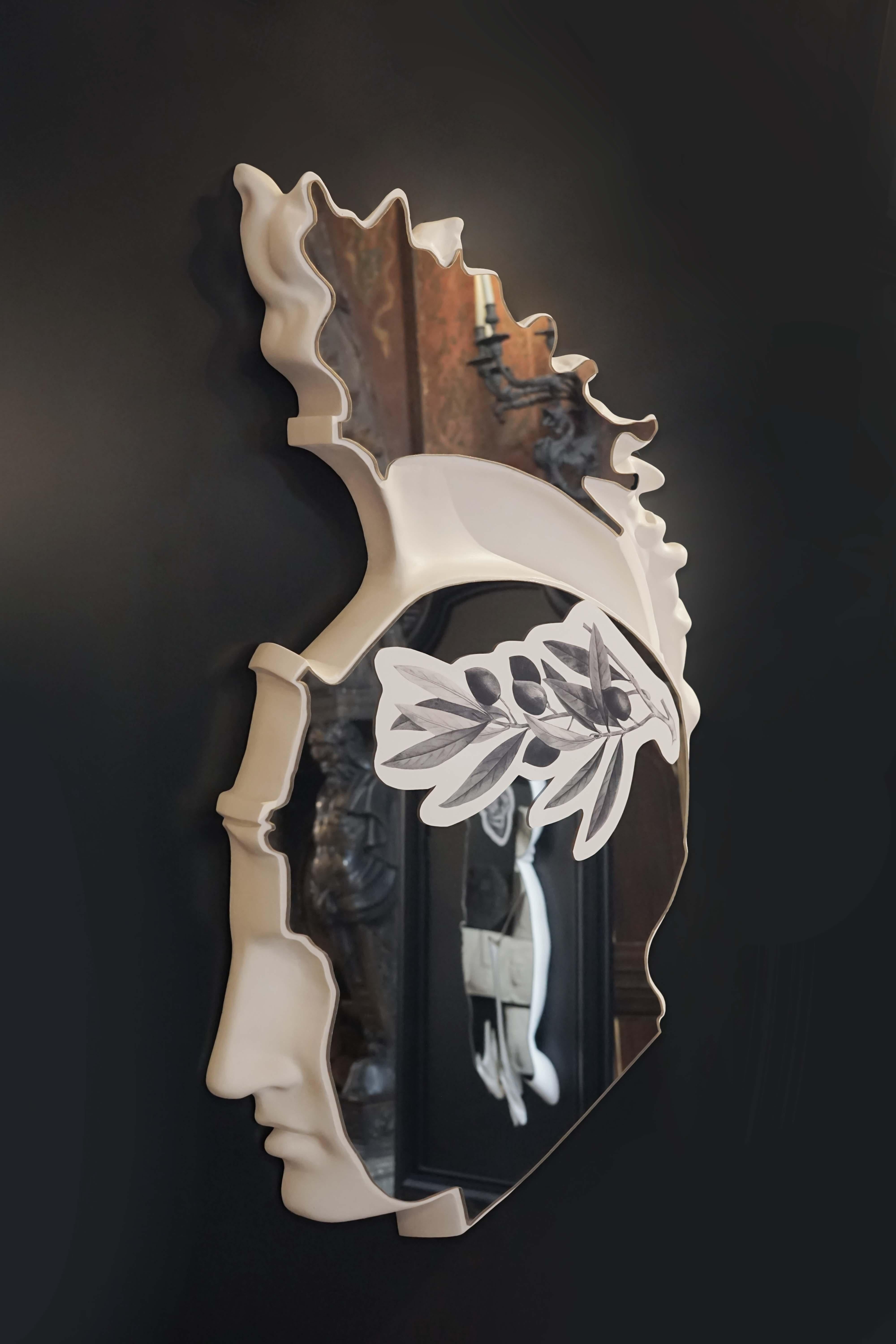 Céramique Miroir sculptural fonctionnel avec réalité augmentée par Eduard Locota en vente