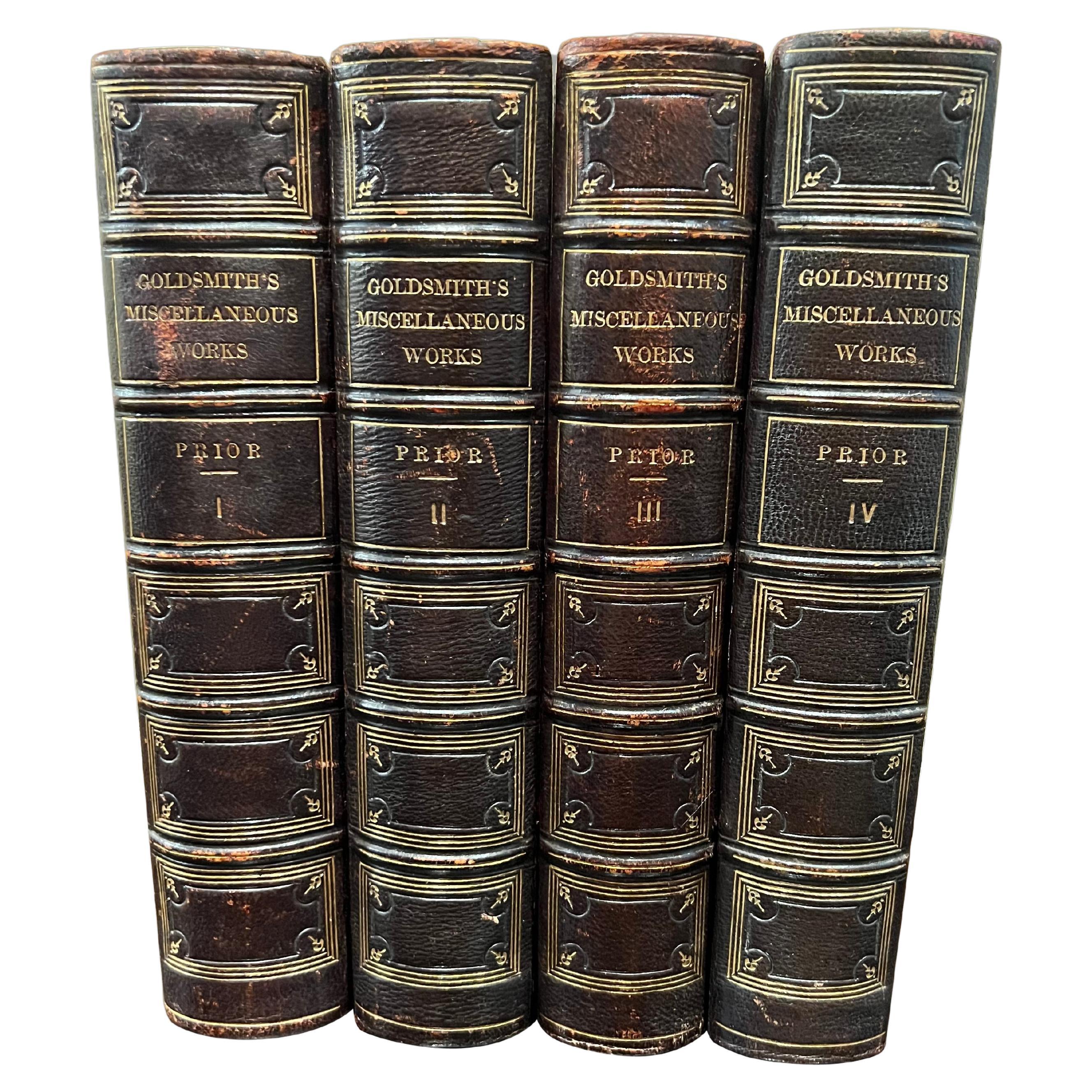 The Miscellaneous Works of Oliver Goldsmith en 4 volumes reliés en cuir ouvragé